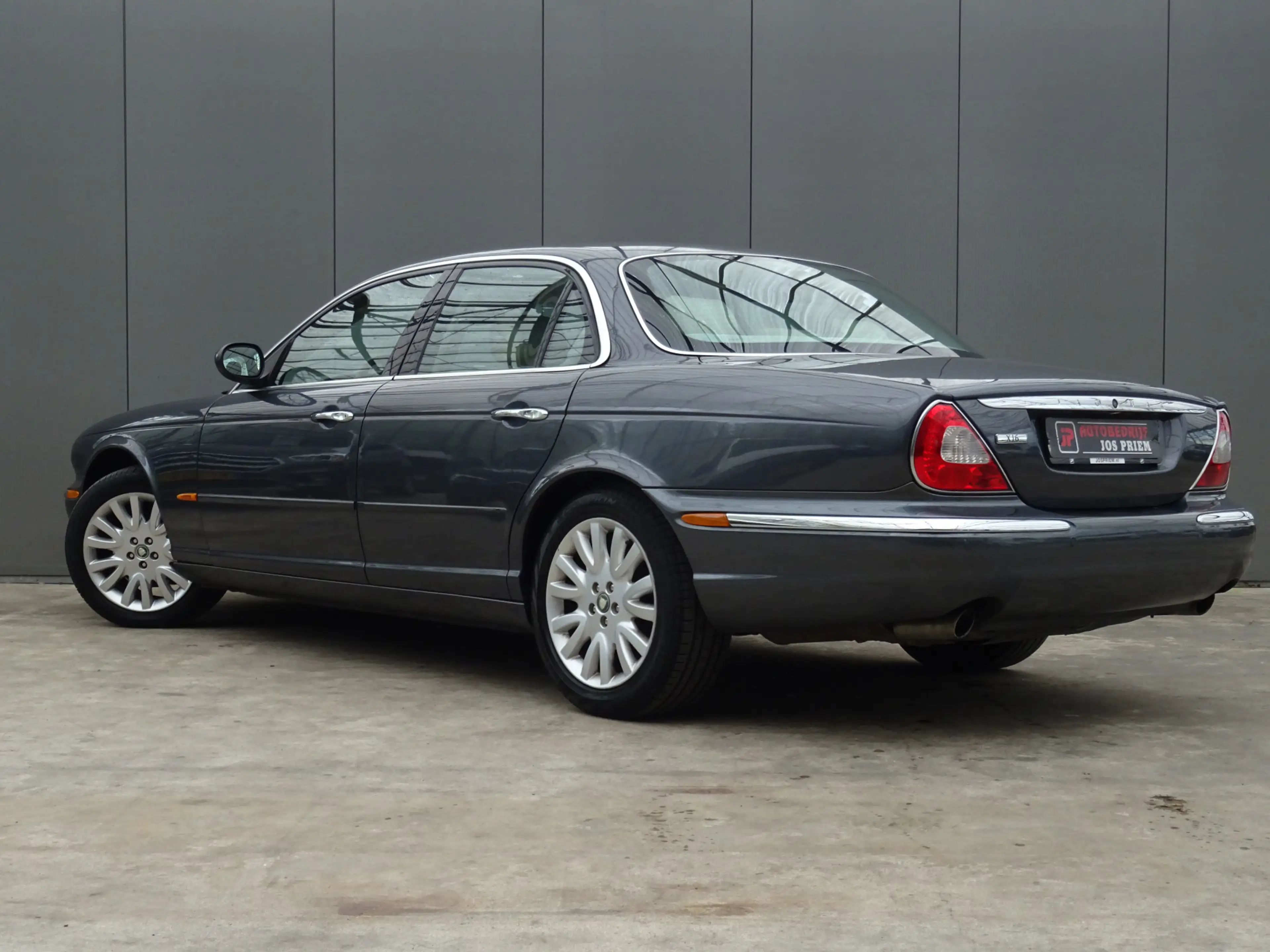 Jaguar XJ 3.0 V6 * YOUNGTIMER !! — photo 2