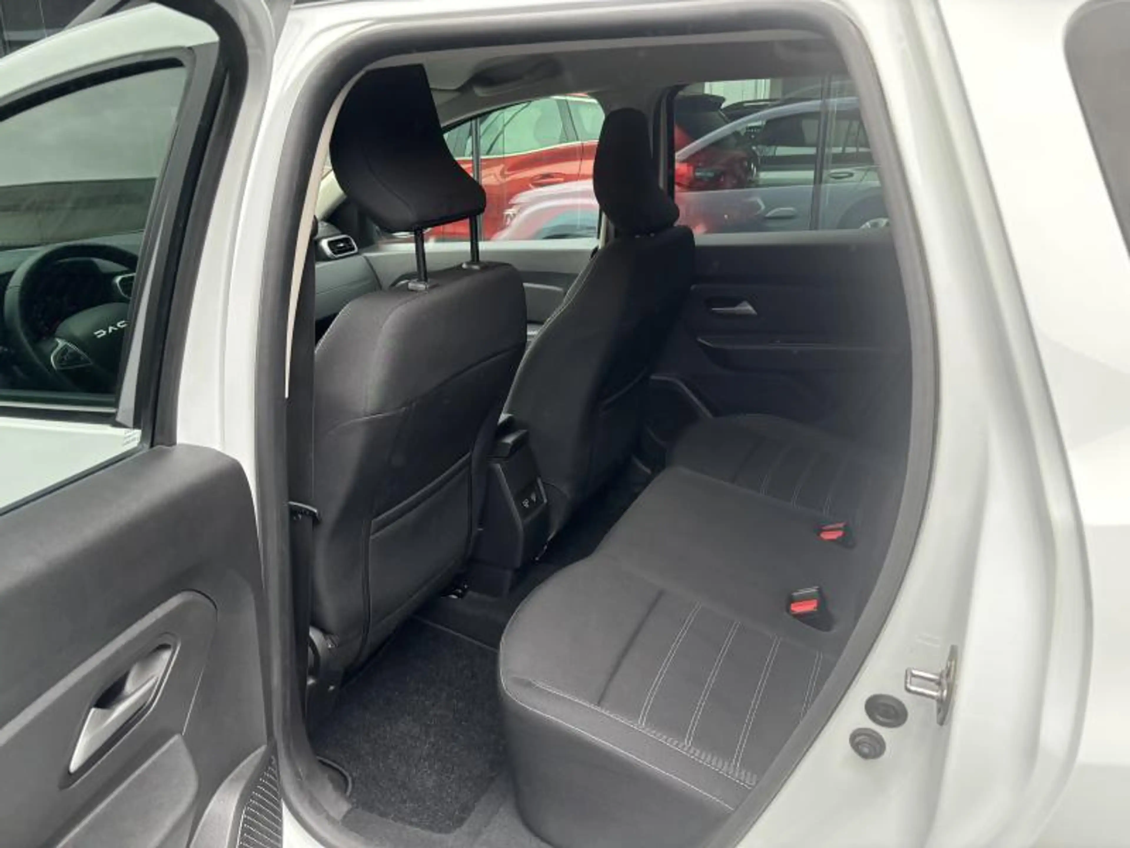 Dacia Duster EXPRESSION DCI 116 — photo 8