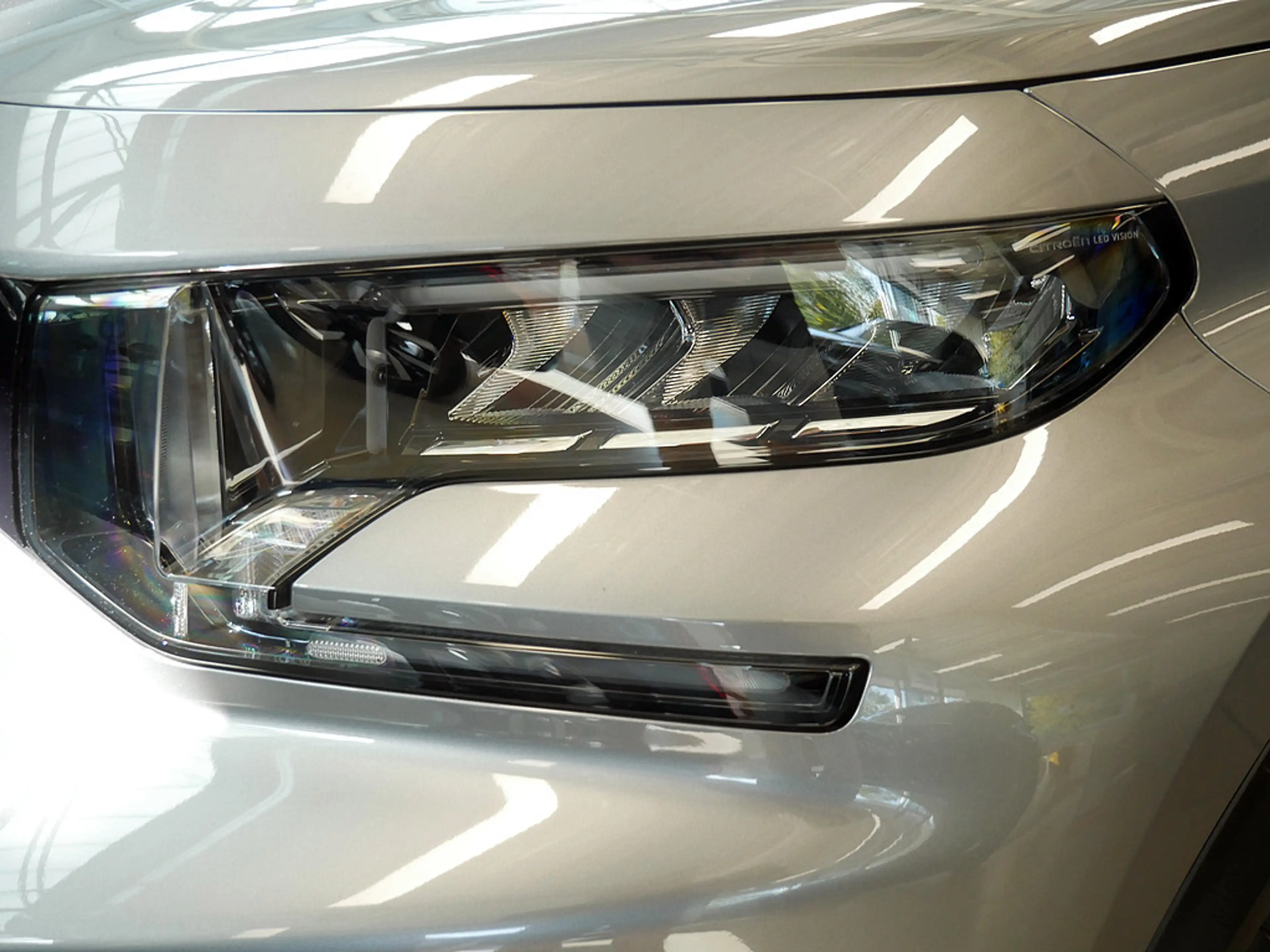 Citroen C3 Aircross Hybrid 145 Collection KAMERA LED — photo 8