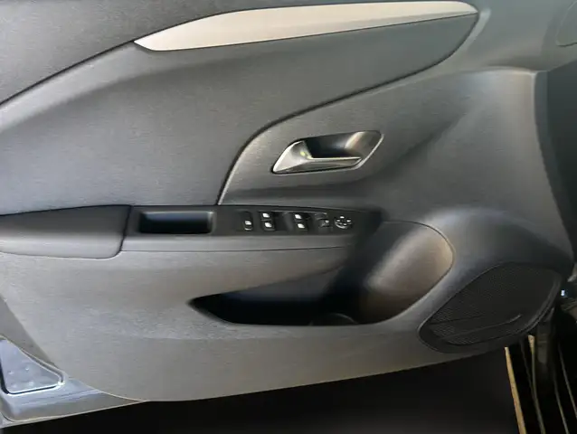 Opel Corsa view 5