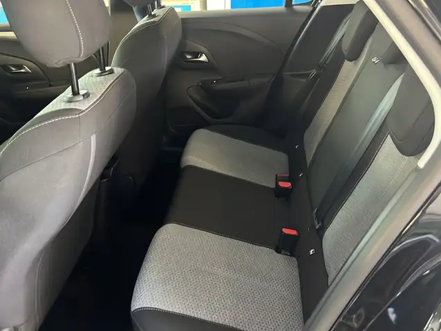 Opel Corsa view 9