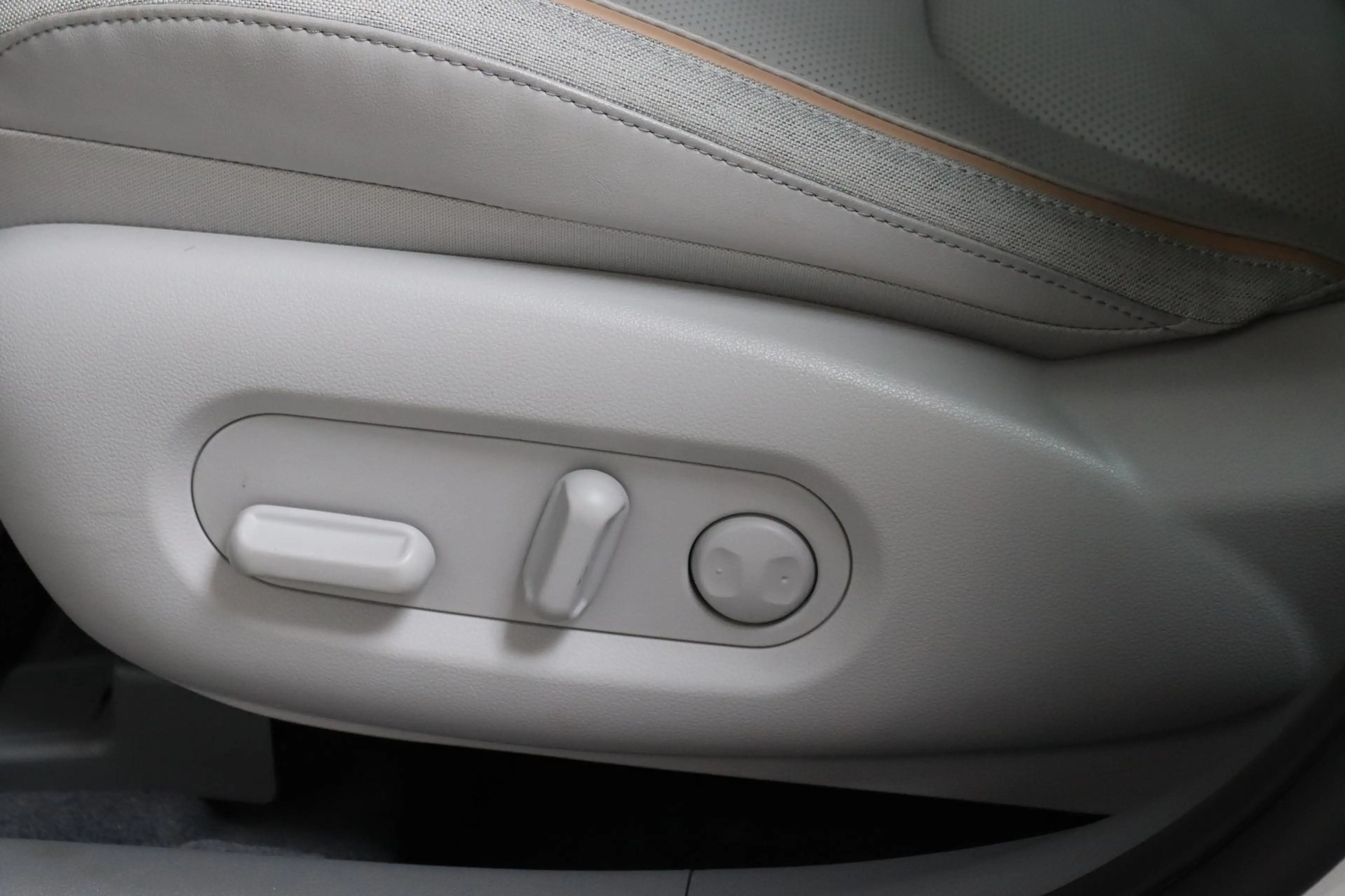 Hyundai NEXO Basis Premium *Wasserstoff 120 kW (163 PS), Aut... — photo 10