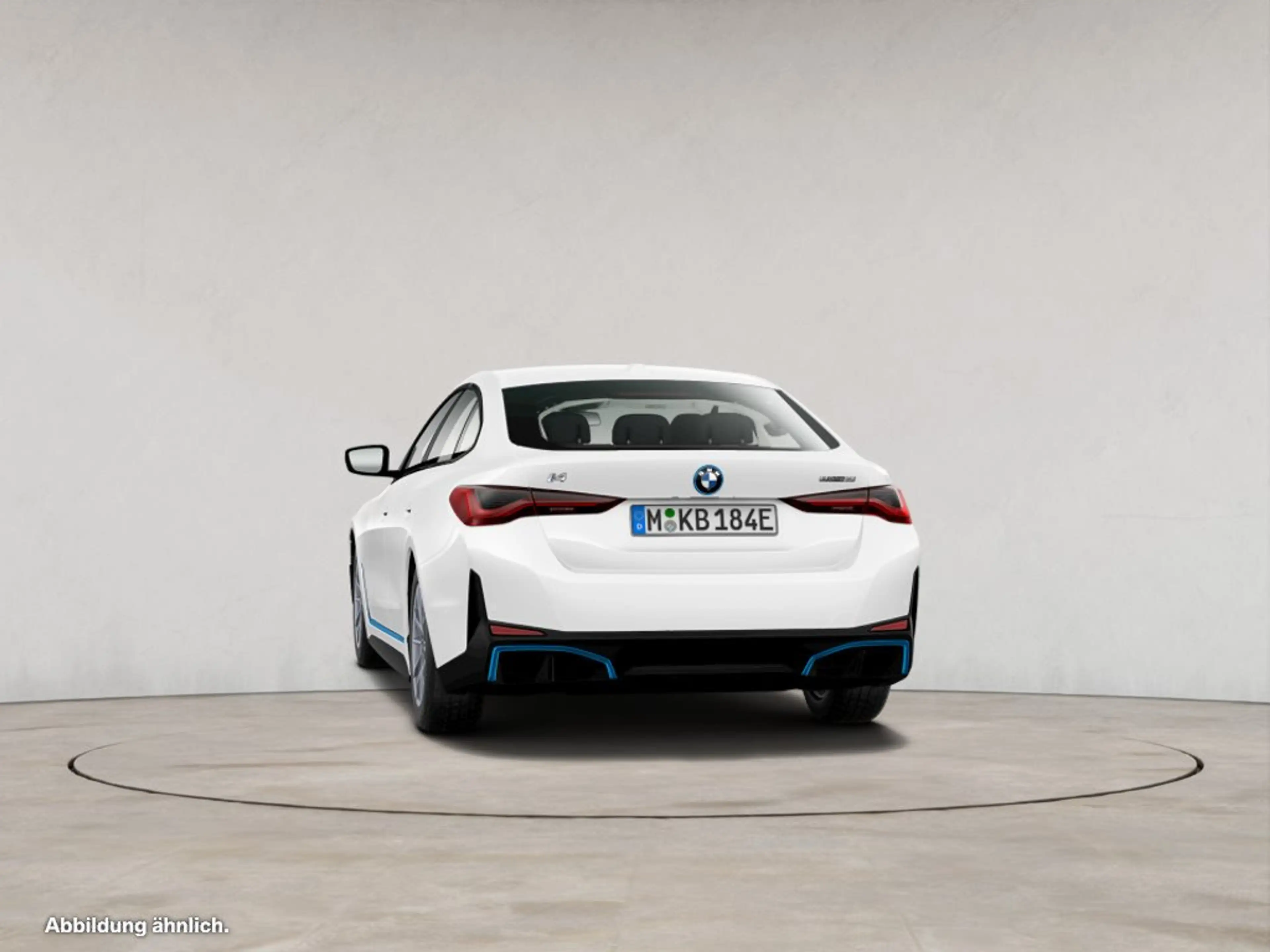 BMW i4 eDrive35 — photo 7