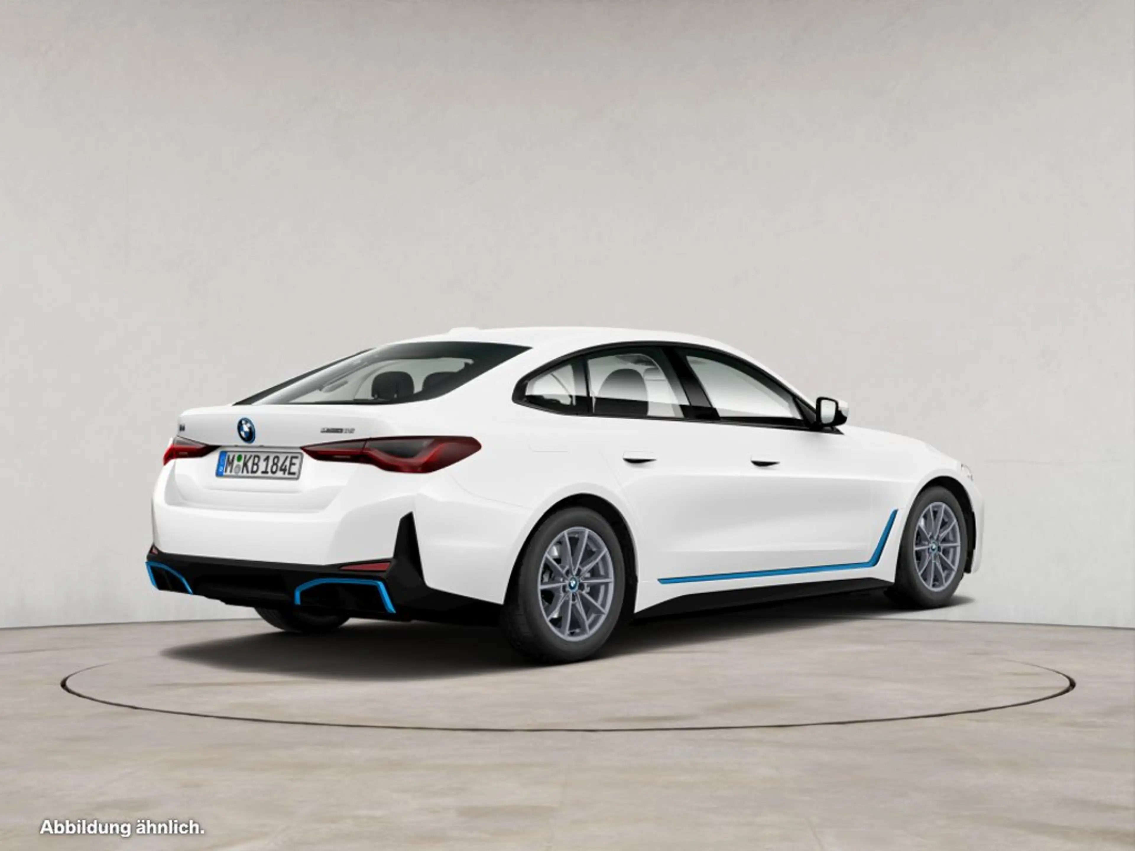 BMW i4 eDrive35 — photo 2