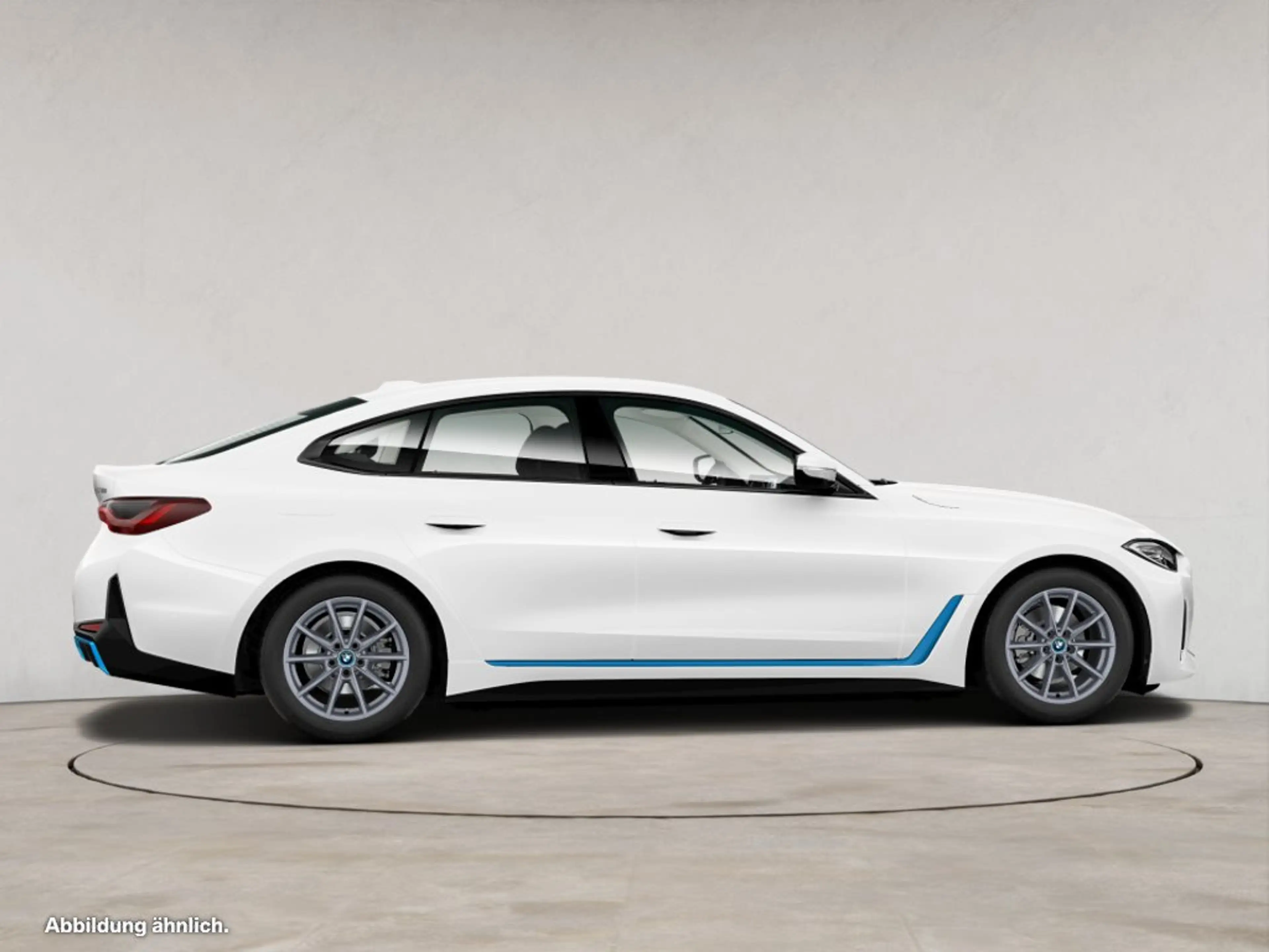 BMW i4 eDrive35 — photo 8