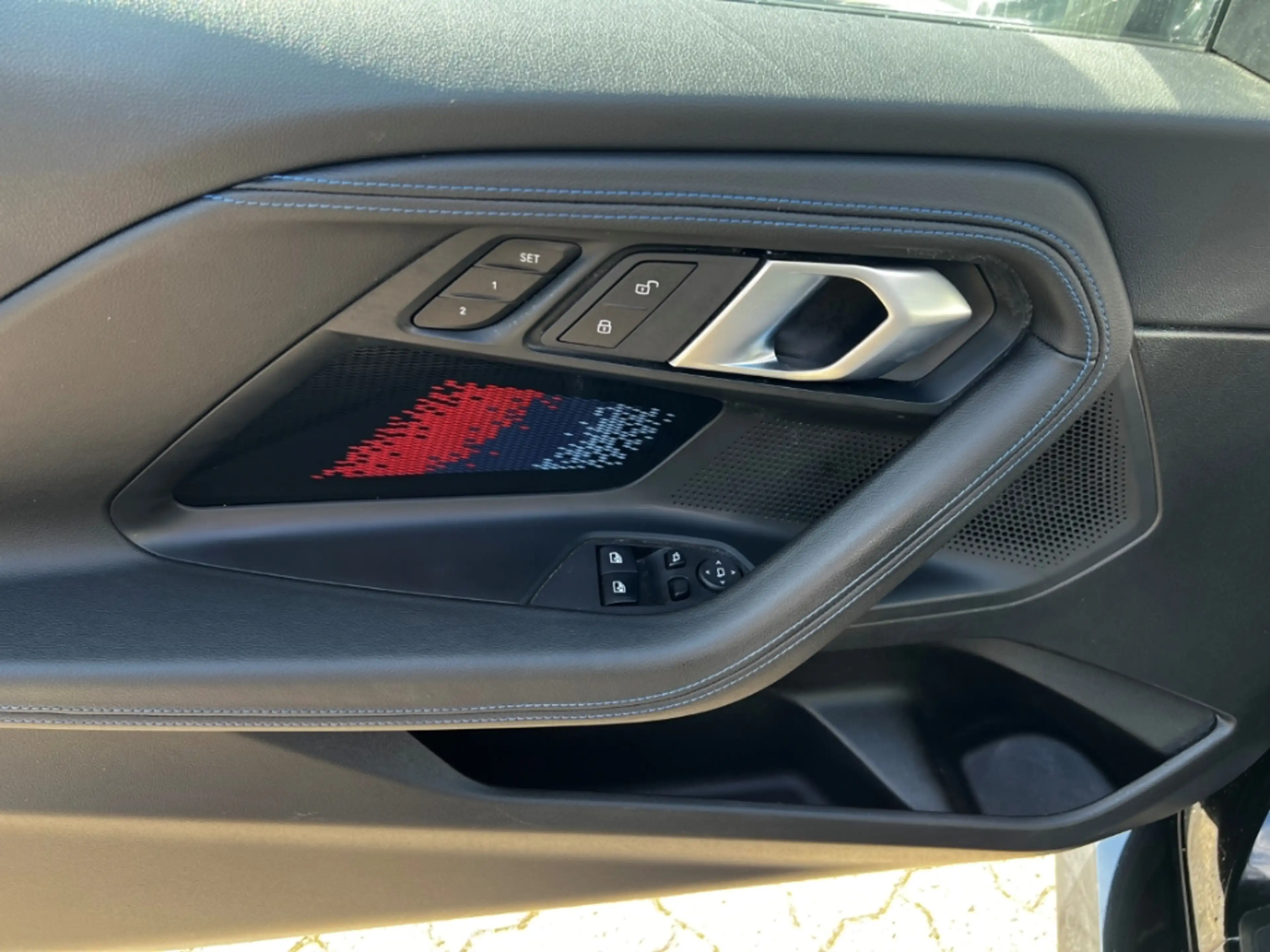 BMW M2 Coupe Sportpaket HUD AD Navi Leder Digitales Cockp — photo 4