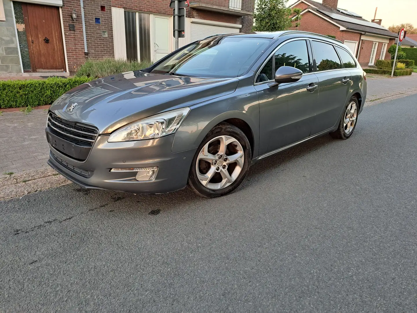 Peugeot 508 SW 2.0 HDi Active - 1