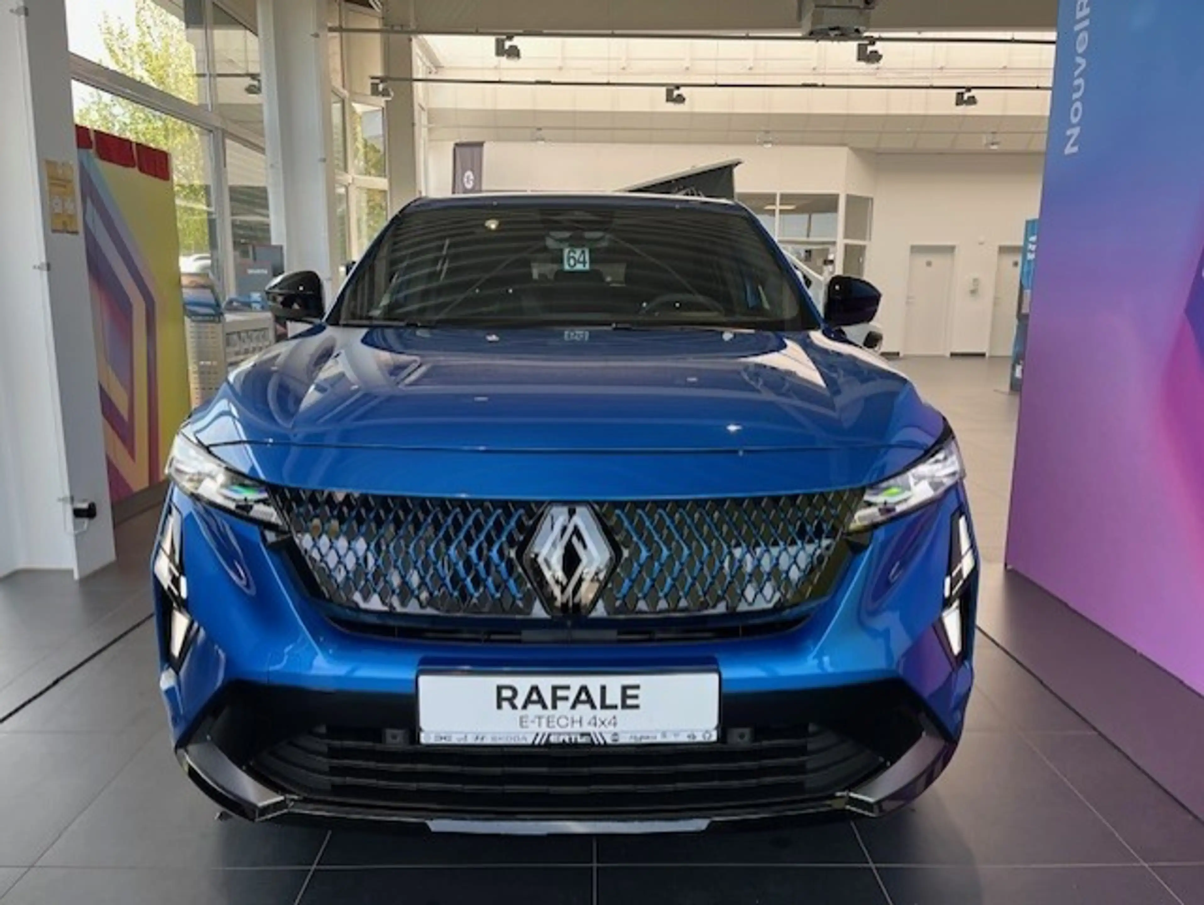 Renault Rafale Atelier Alpine Hyper Hybrid E-Tech 4x4 — photo 2