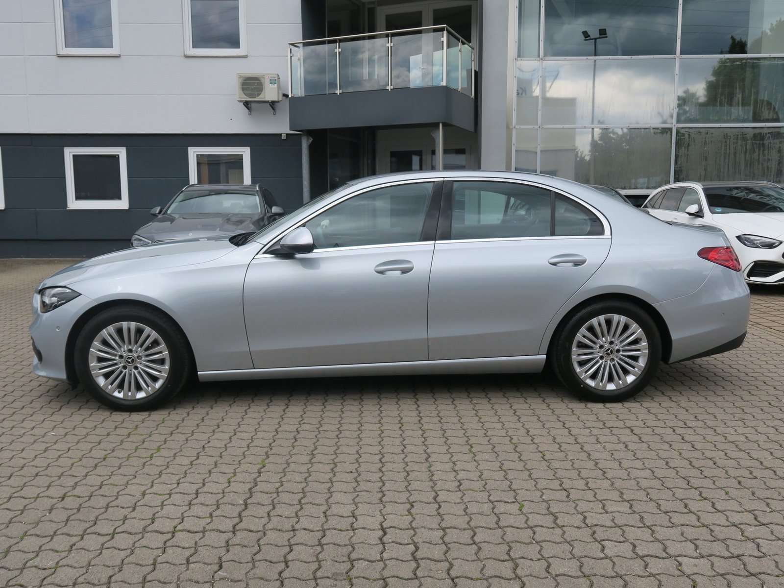 Mercedes-Benz C 180