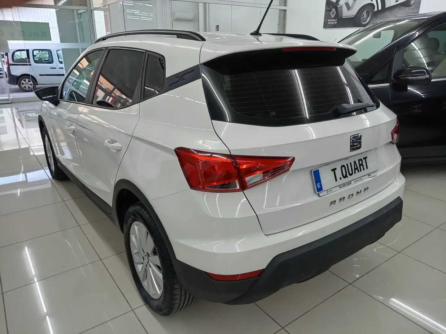 SEAT Arona 1.6TDI CR S&S Reference Plus 95 Wit - 2
