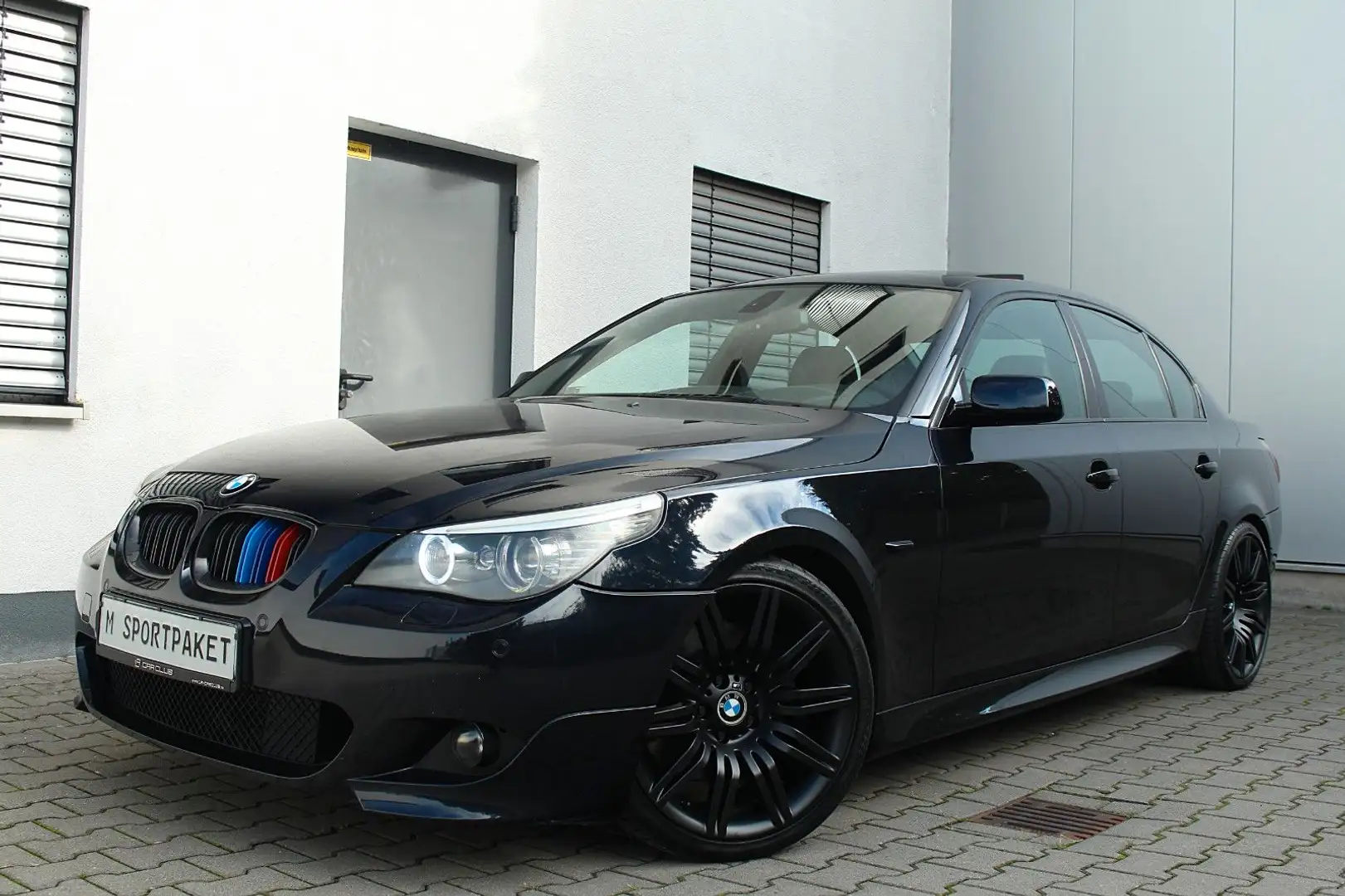 BMW 530 i*M-Sportpaket+KW Var./Motor 10.400KM*Unikat Noir - 2
