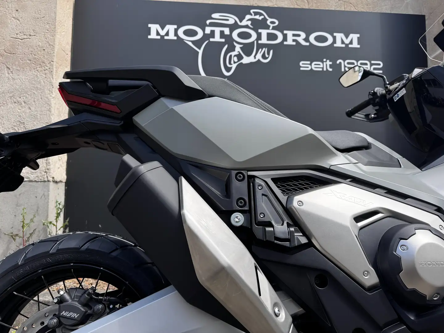 Honda X-ADV inkl. Preisgarantie / 6 Jahre Garantie Gris - 2