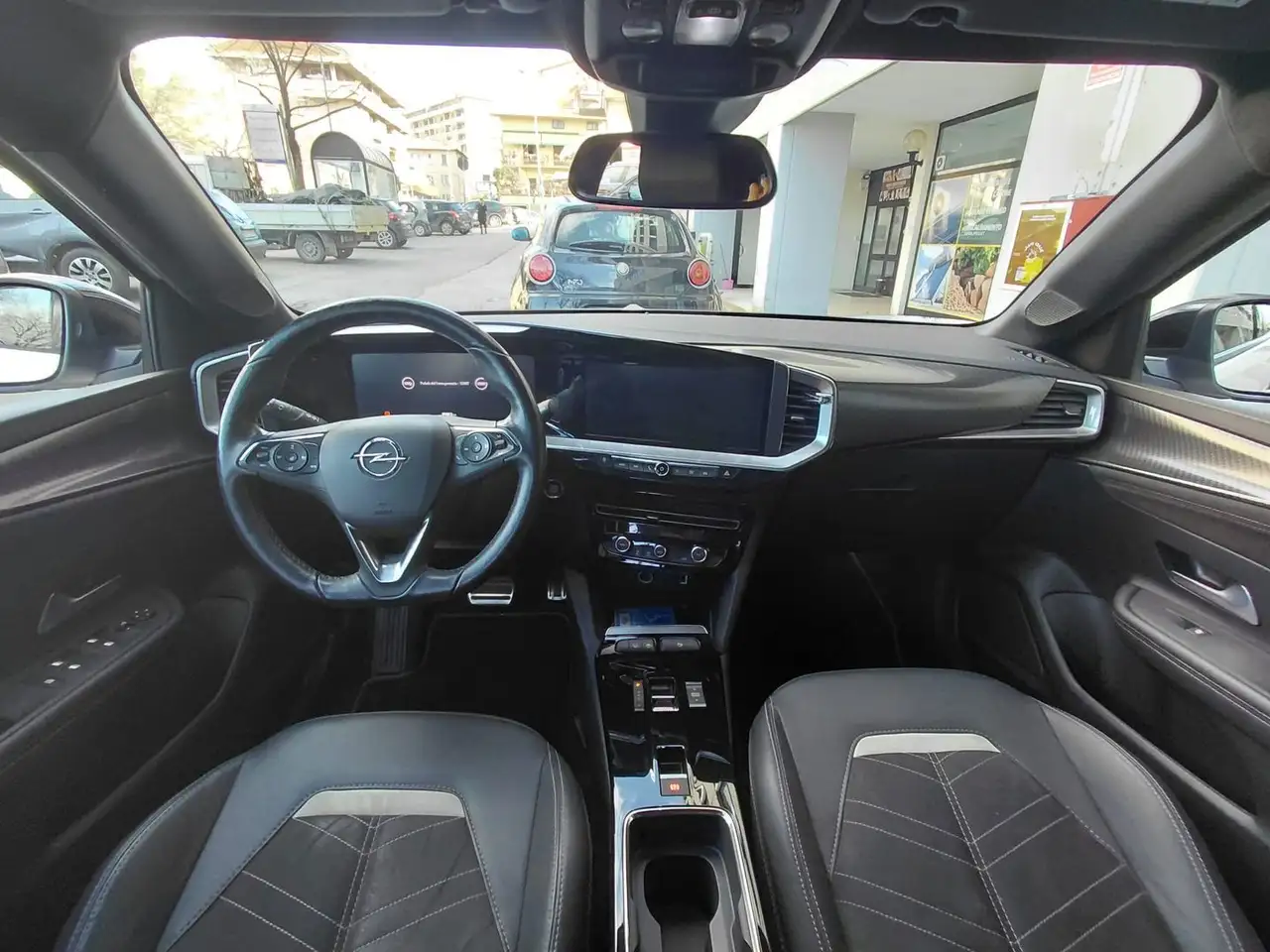 Opel Mokka-E e-ultimate 9