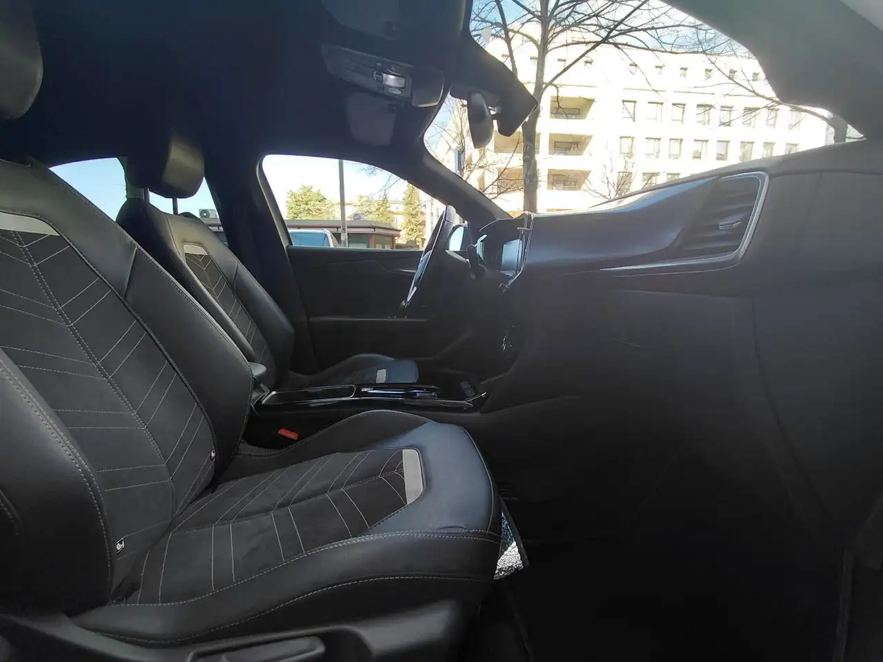 Opel Mokka-E e-ultimate 12
