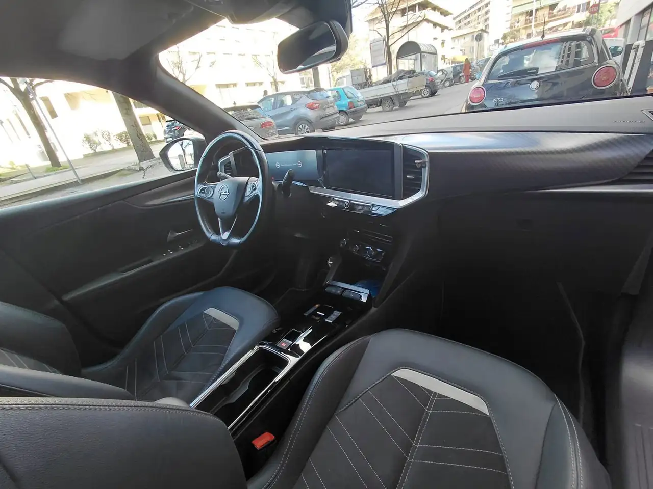 Opel Mokka-E e-ultimate 11