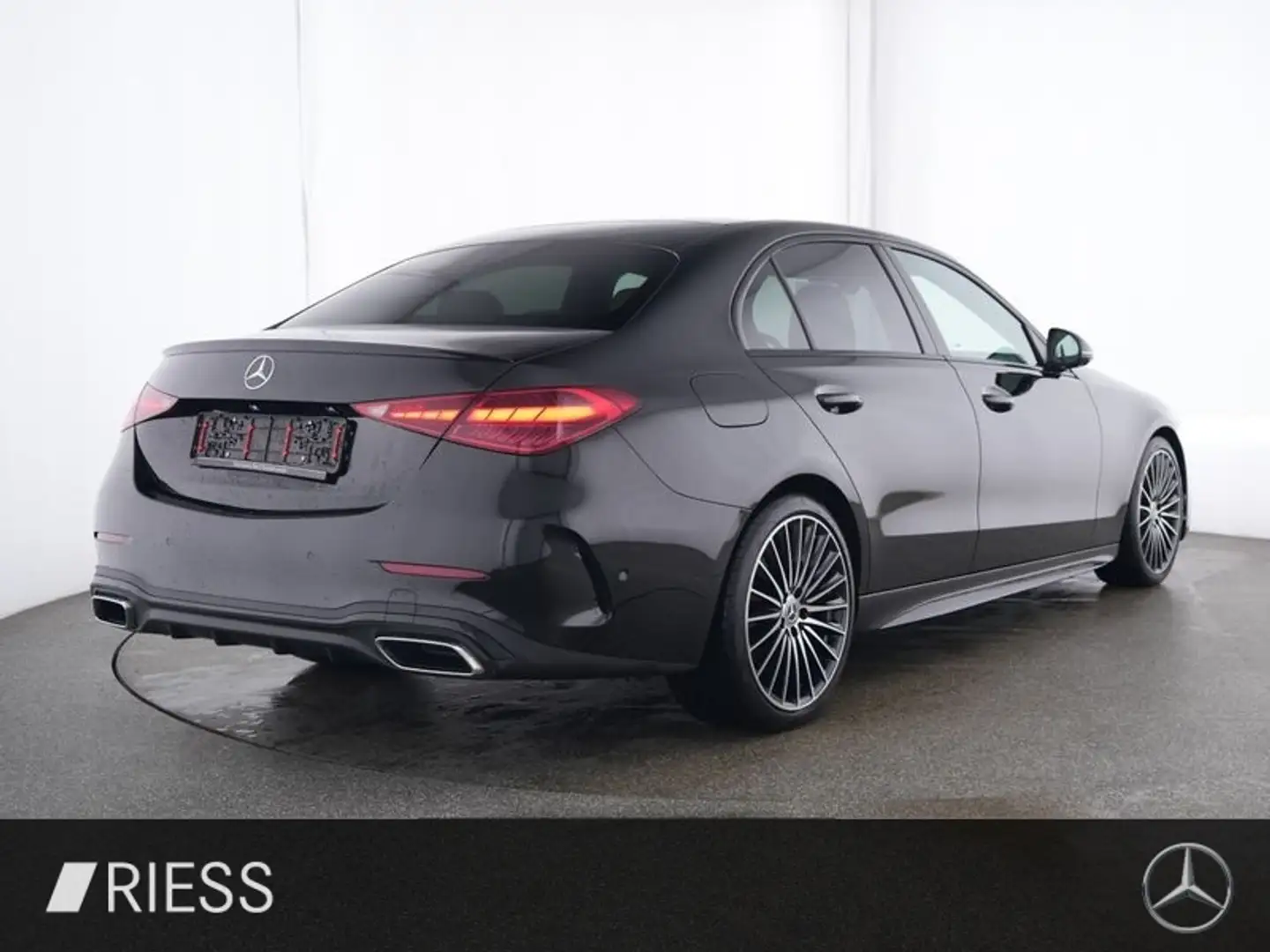 Mercedes-Benz C 200 d AMG Sport Night Pano W-Paket 19" 360 Schwarz - 2