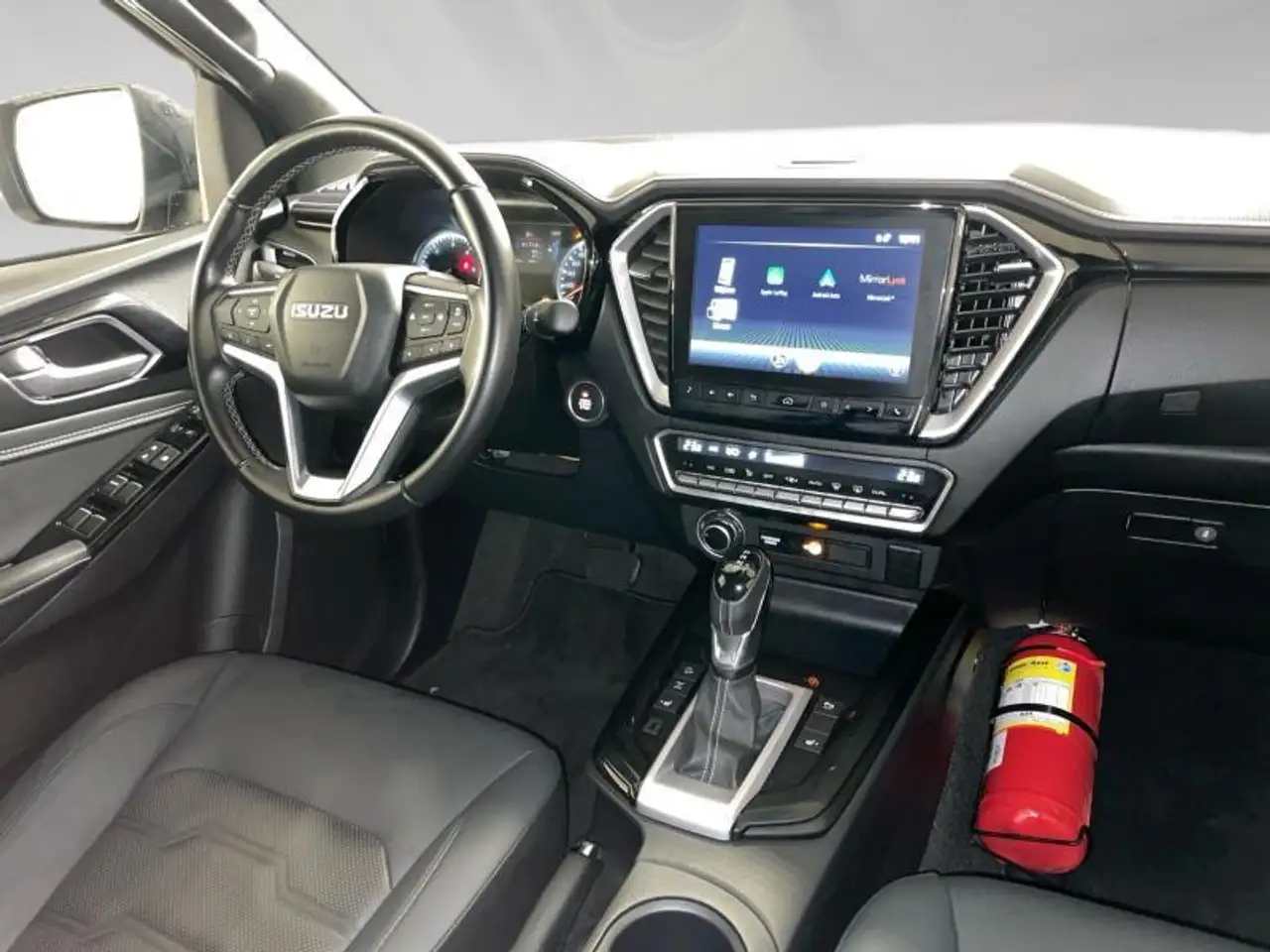 Isuzu D-Max 2024 — фото 6