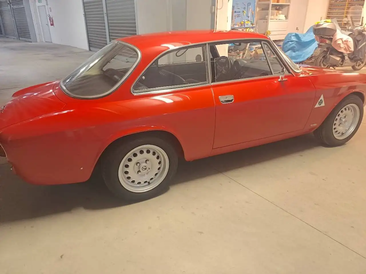 Alfa Romeo GT 1300 scalino, foto 3