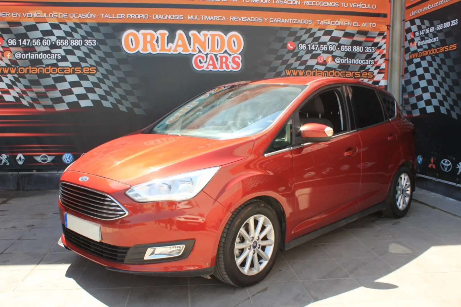 Ford C-Max 1.5TDCi Business 120 Красный - 1
