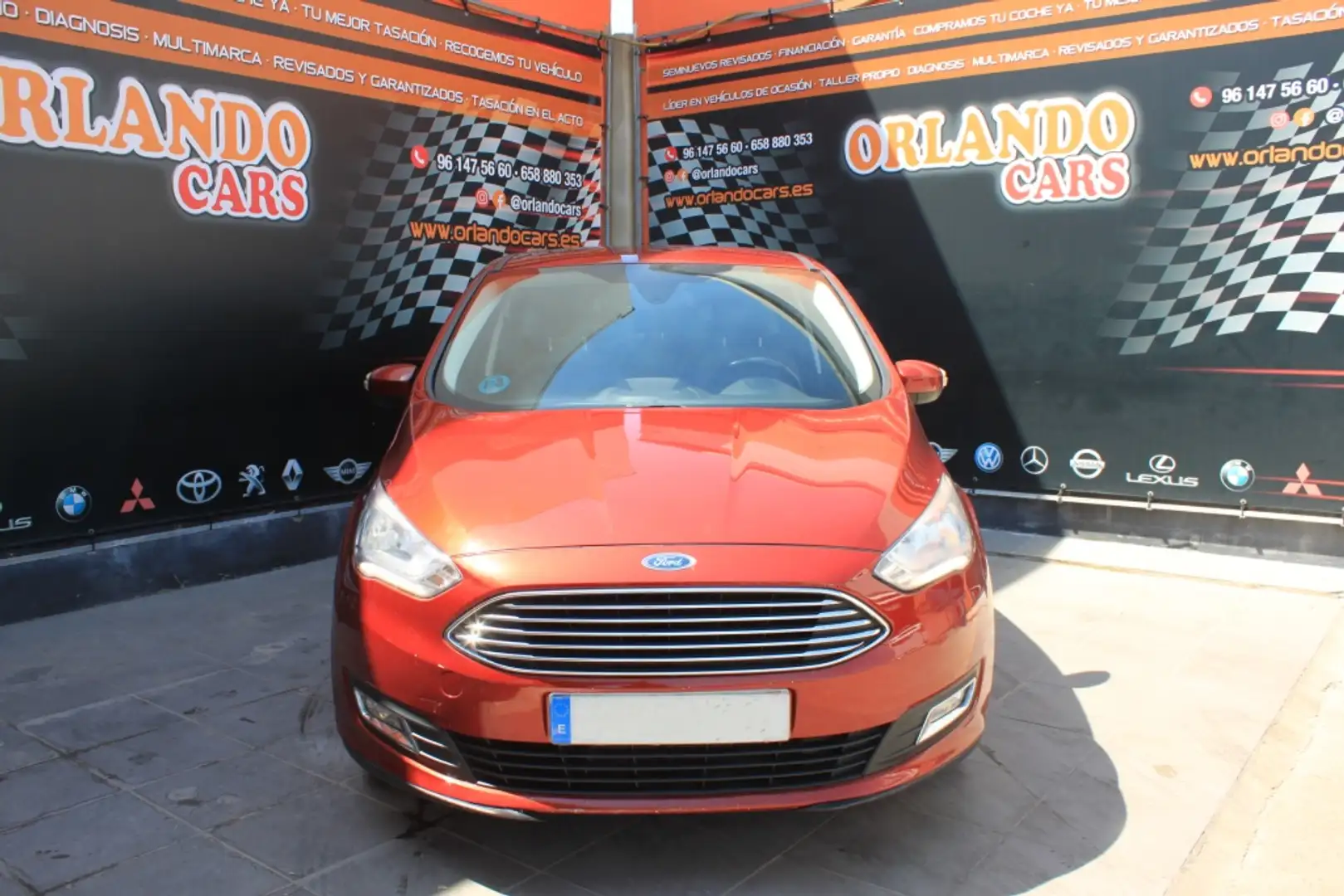 Ford C-Max 1.5TDCi Business 120 Красный - 2