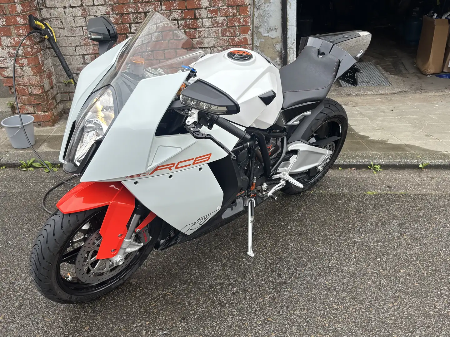 KTM 1190 RC8 Blanco - 1