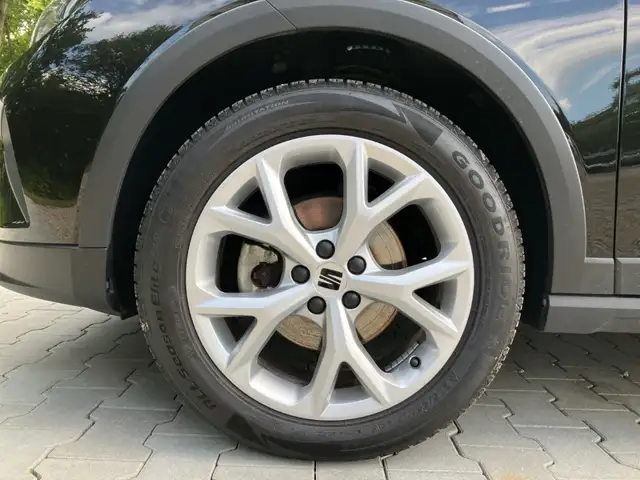 Seat Arona view 13