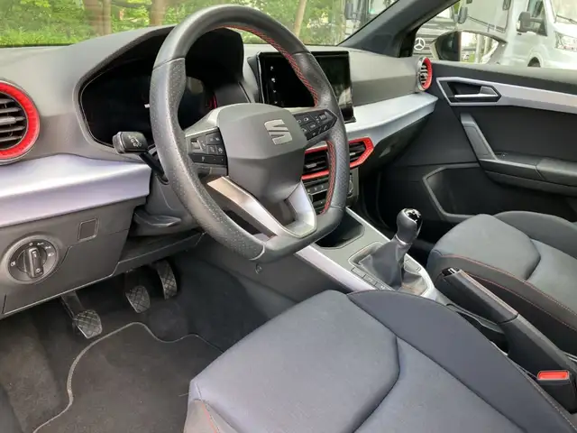 Seat Arona view 10