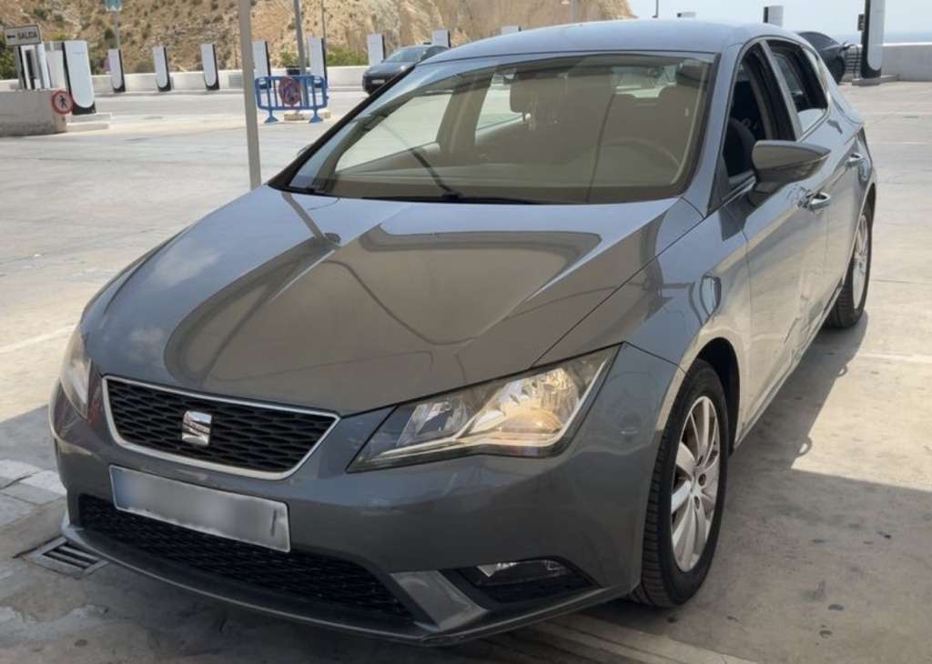 SEAT Leon 1.6TDI CR S&S Style 105 - foto 1