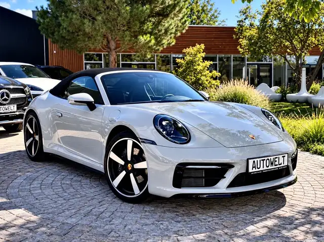 Porsche 992 Cabriolet Sport Design/Chrono,Kamera,LED