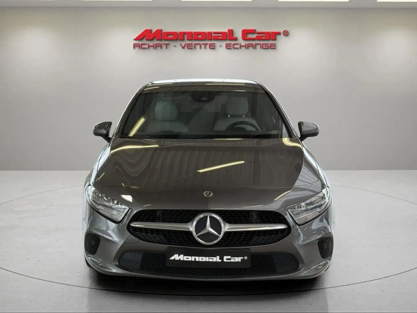 Mercedes-Benz A 180 A 180 d Business Solution* Automatique * Garantie Gris - 2