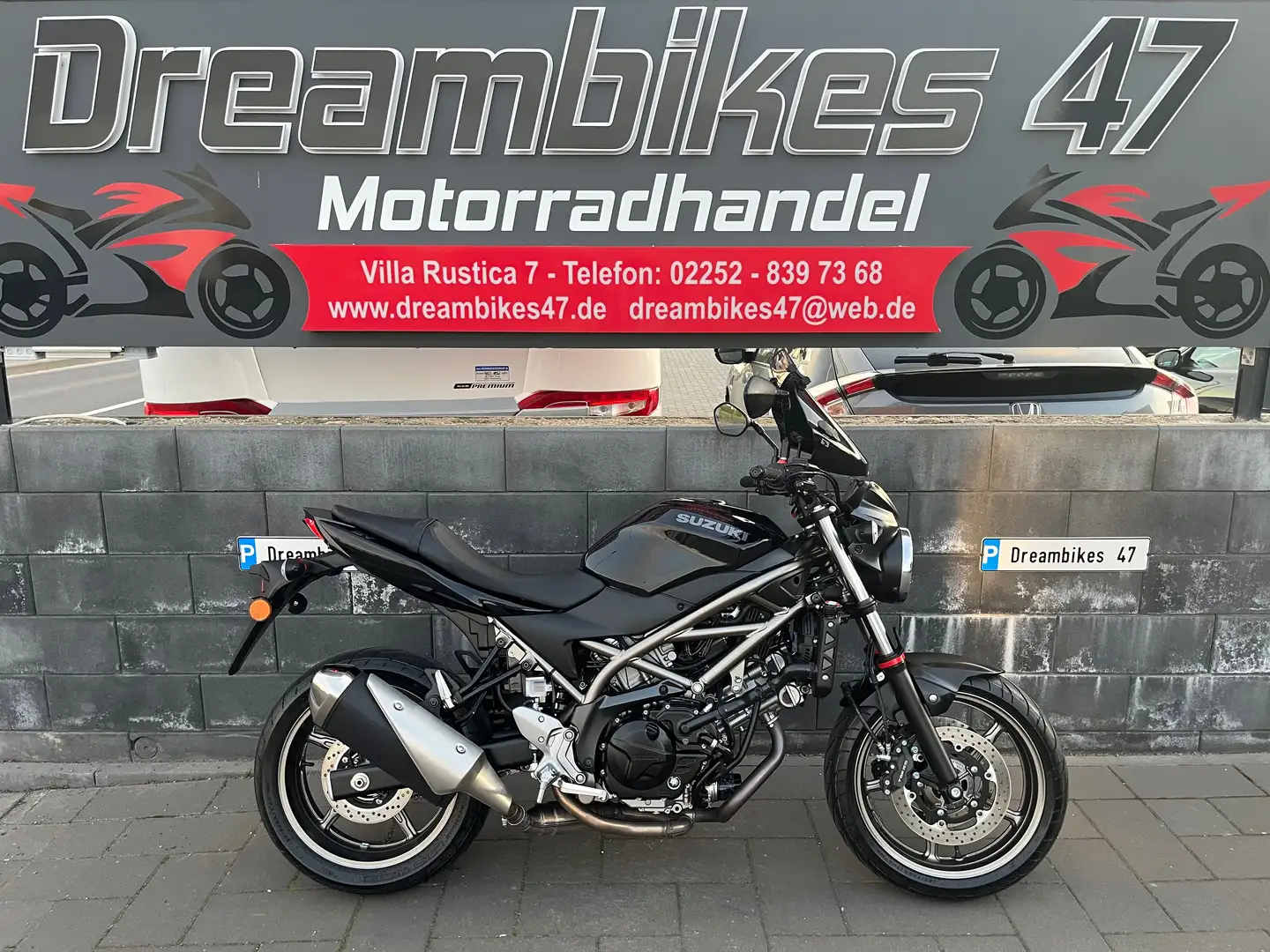 Suzuki SV 650 1.HAND**NEUZUSTAND**NUR 950KM**GETÖNTE SCHEIBE Negro - 1