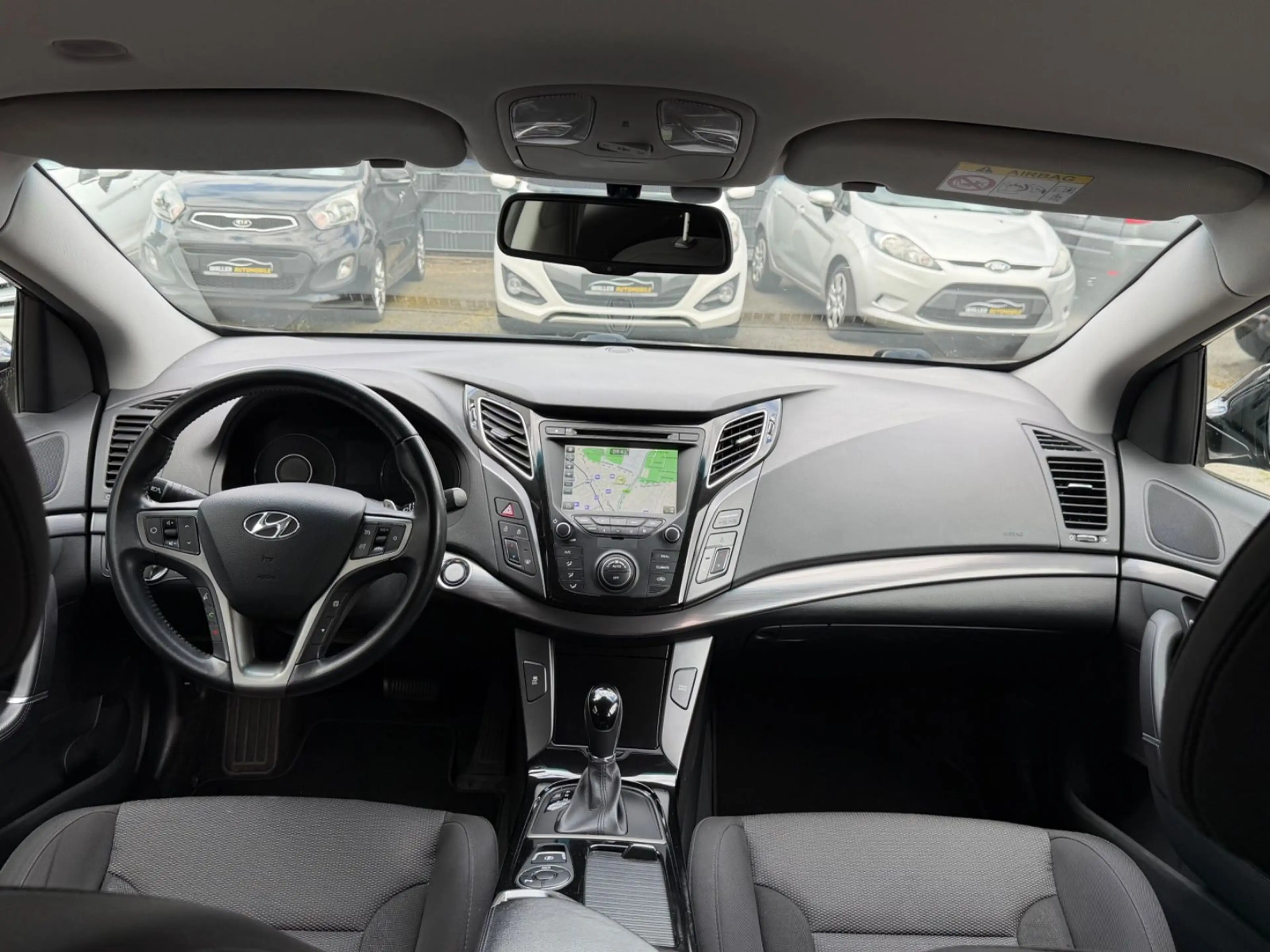 Hyundai i40 1.7 CRDI 1.HAND/KAMERA/NAVI/XENON/LED/PDC — photo 14