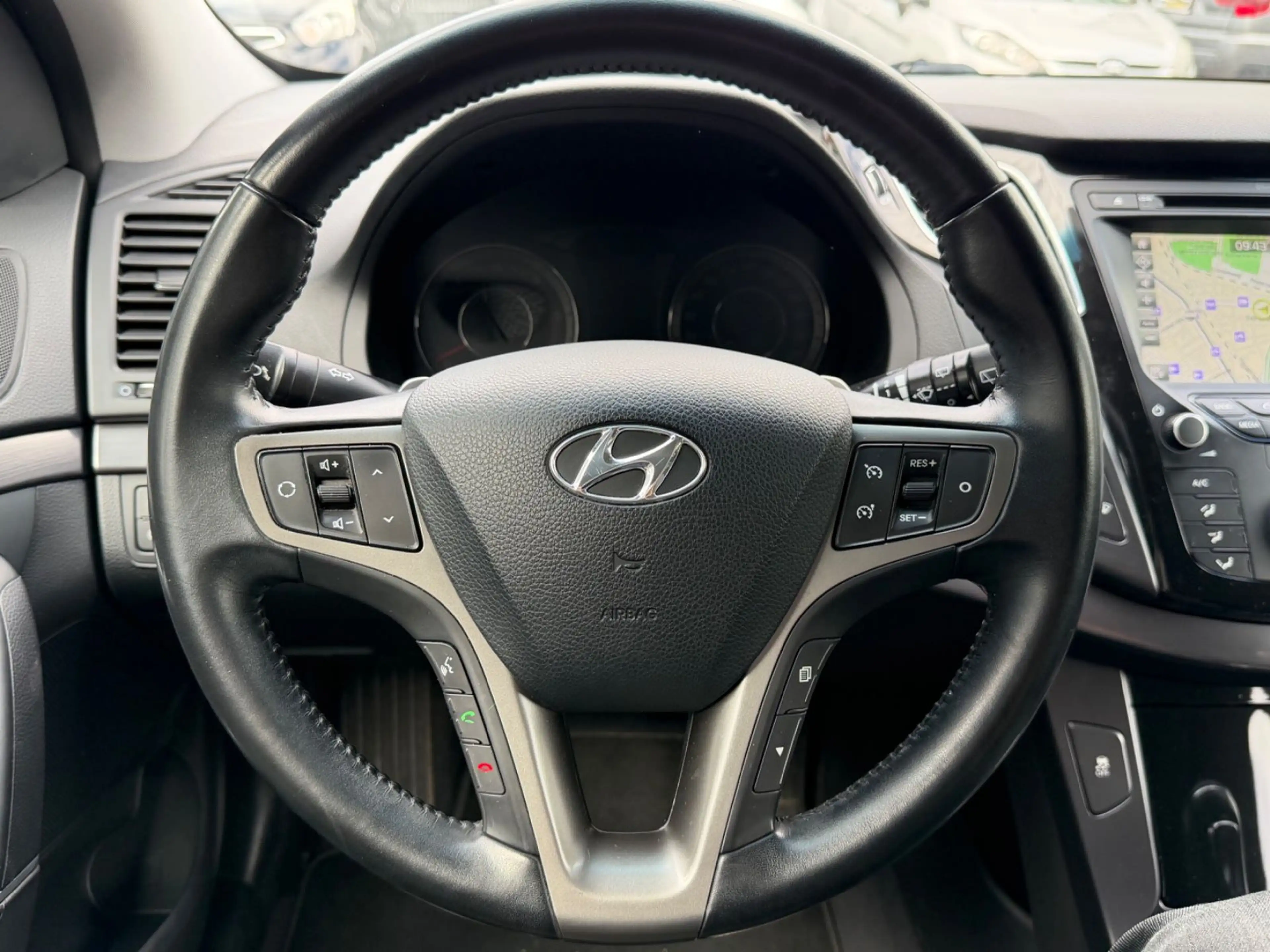 Hyundai i40 1.7 CRDI 1.HAND/KAMERA/NAVI/XENON/LED/PDC — photo 25
