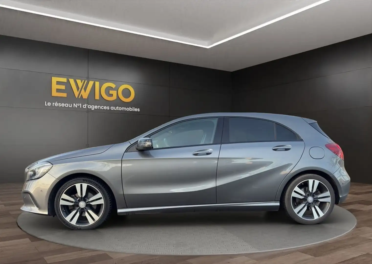 Mercedes-Benz A 220 2.2 220 cdi 175 inspiration 7g-dct bva garantie 6 mois Gris - 2