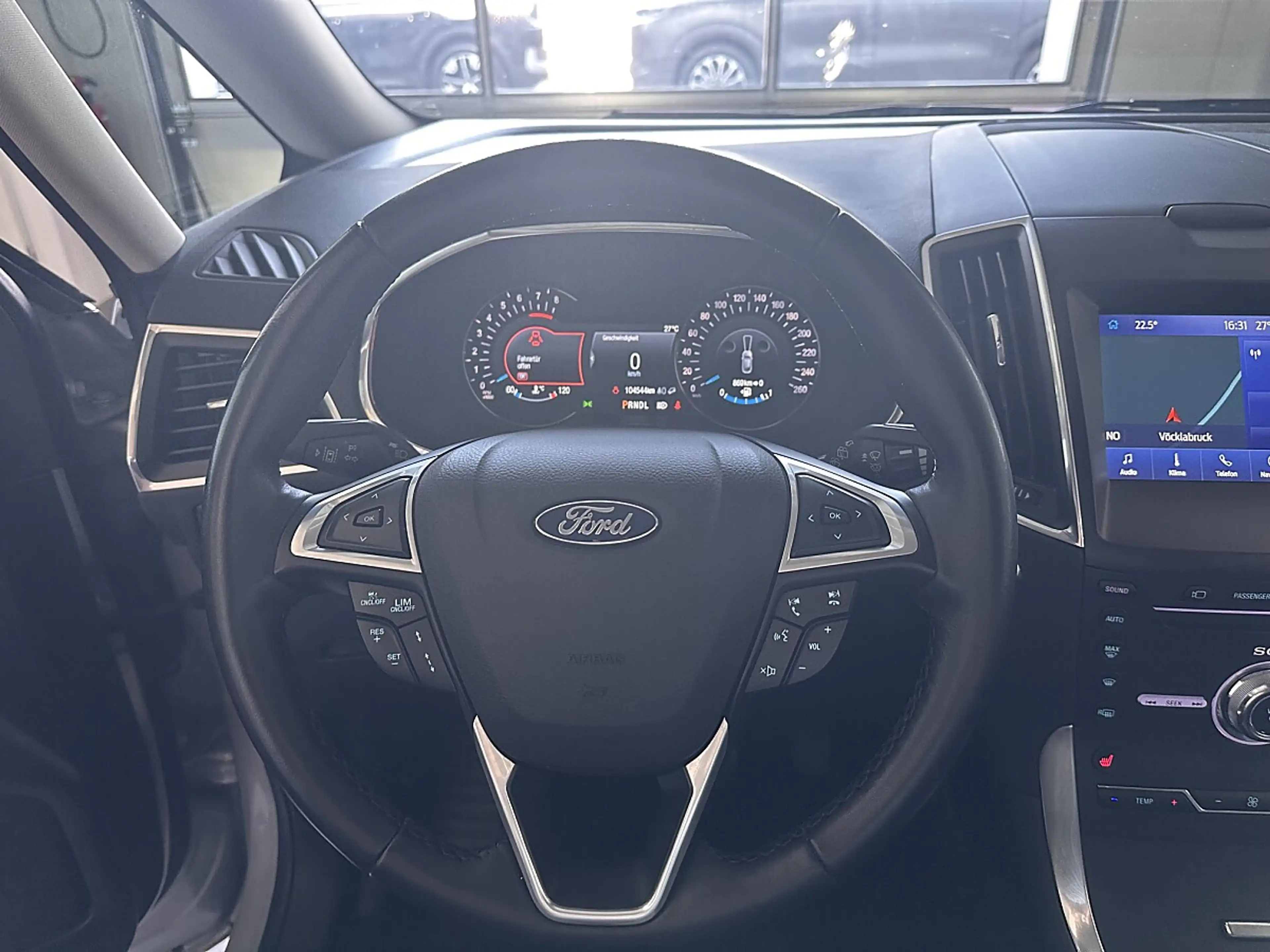 Ford Galaxy 2.5 Duratec (FHEV) Hybrid Hybrid Titanium — photo 11