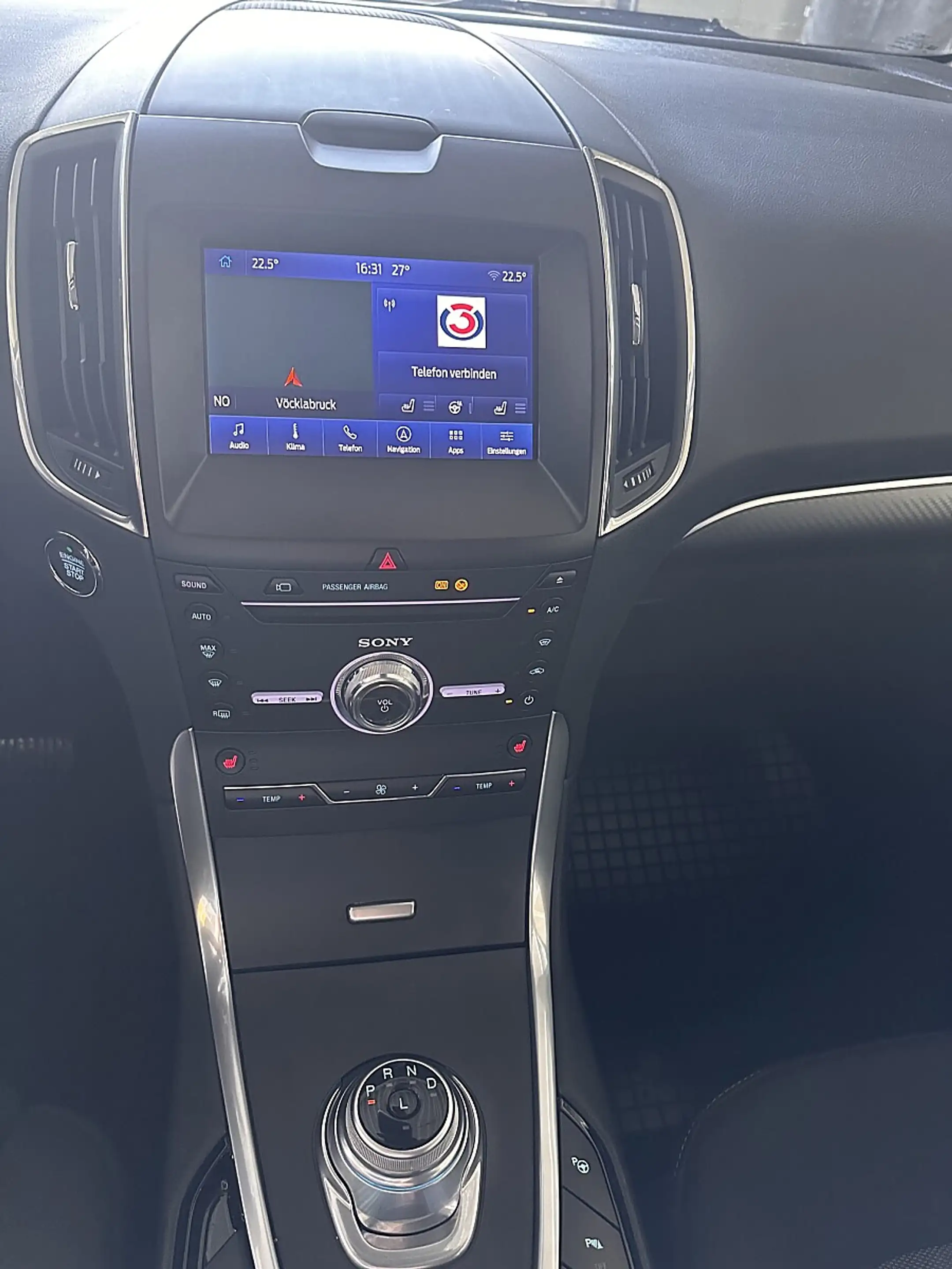 Ford Galaxy 2.5 Duratec (FHEV) Hybrid Hybrid Titanium — photo 10