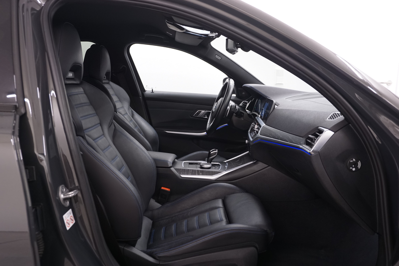 BMW 320 d xDrive M Sport // harman-kardon // Laser // — photo 22
