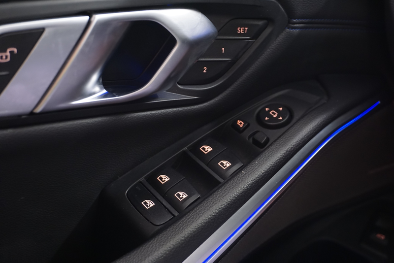 BMW 320 d xDrive M Sport // harman-kardon // Laser // — photo 25