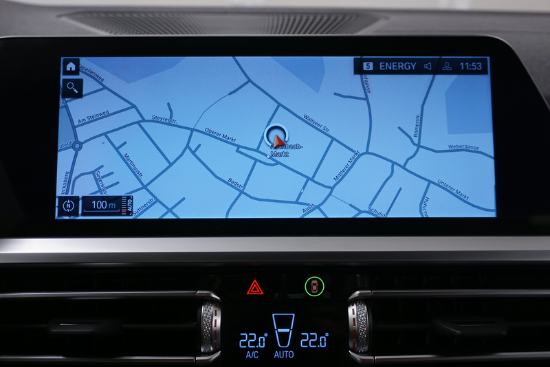 BMW 320 d xDrive M Sport // harman-kardon // Laser // — photo 8