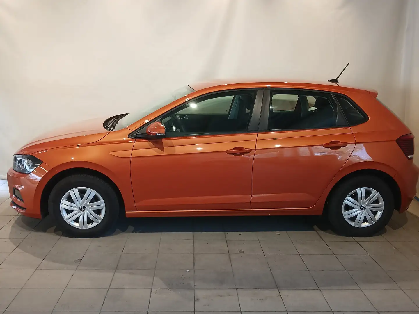 Volkswagen Polo Orange - 2
