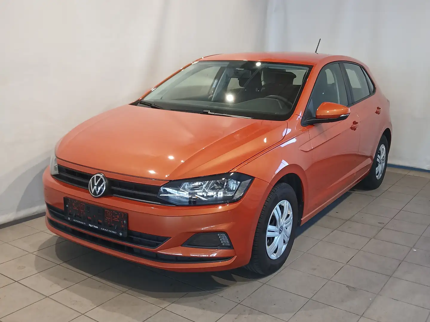 Volkswagen Polo Orange - 1