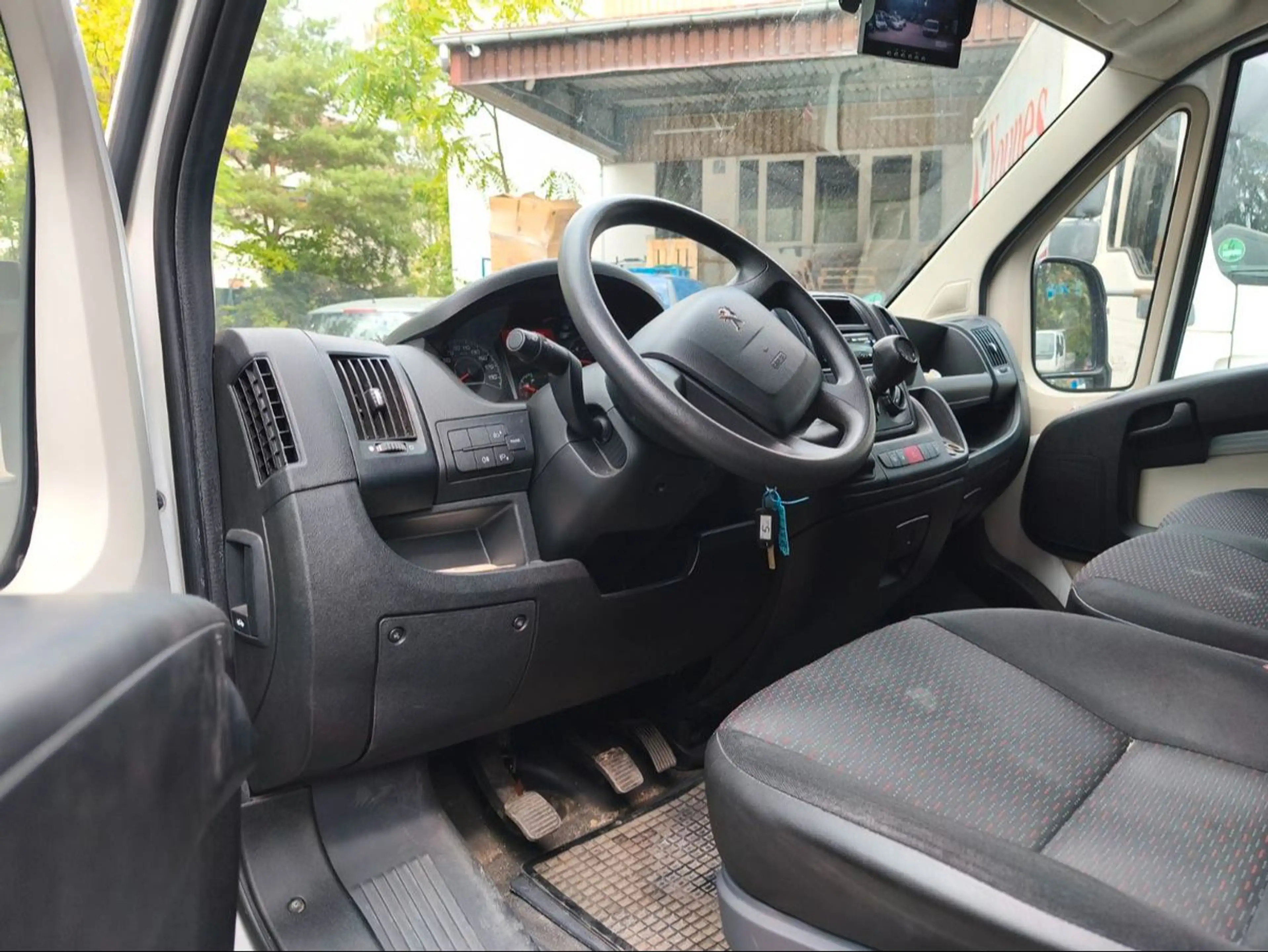 Peugeot Boxer HDi*NEUE TÜV* — photo 9