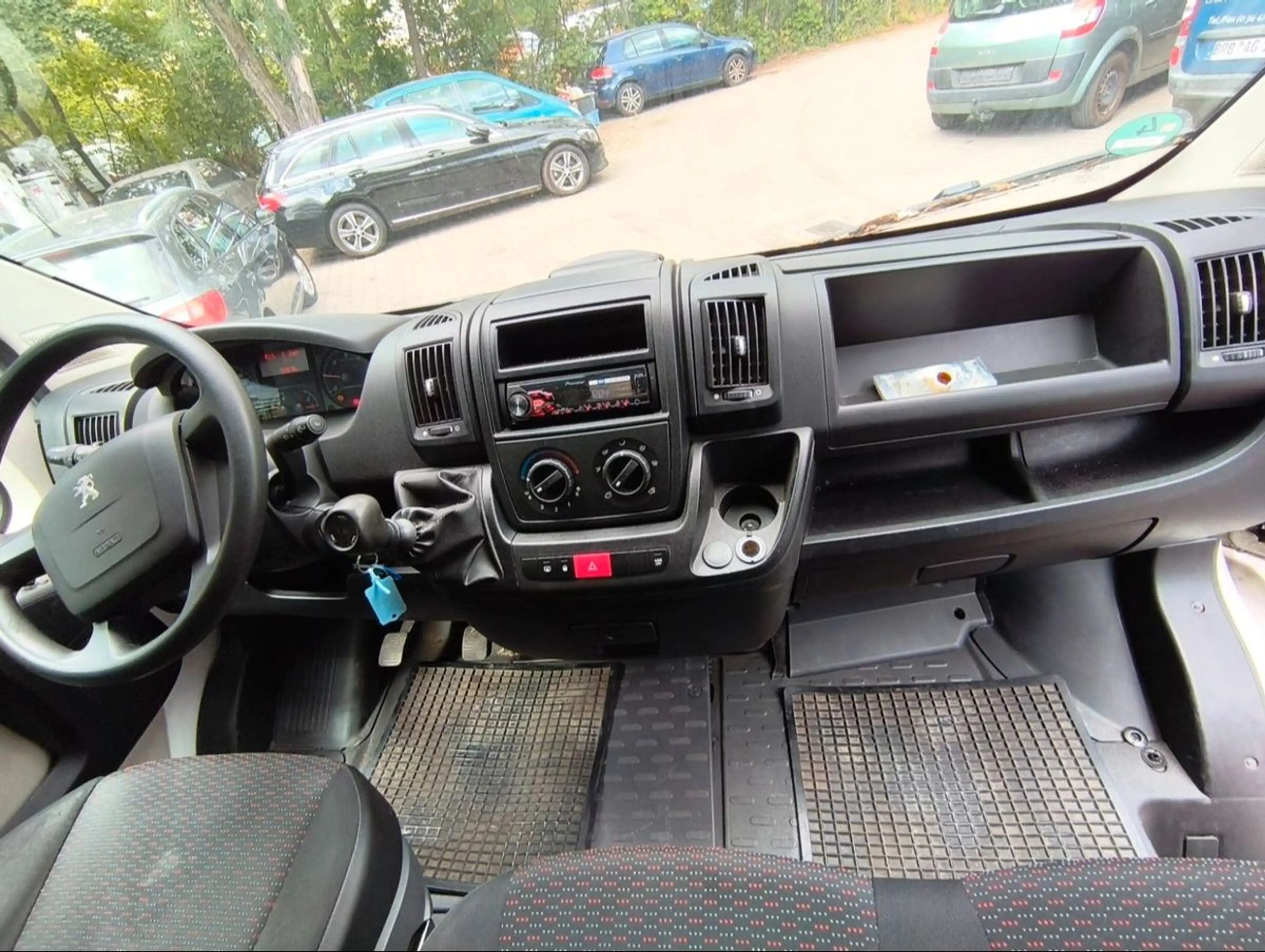 Peugeot Boxer HDi*NEUE TÜV* — photo 14
