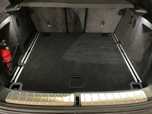 BMW X4 view 12