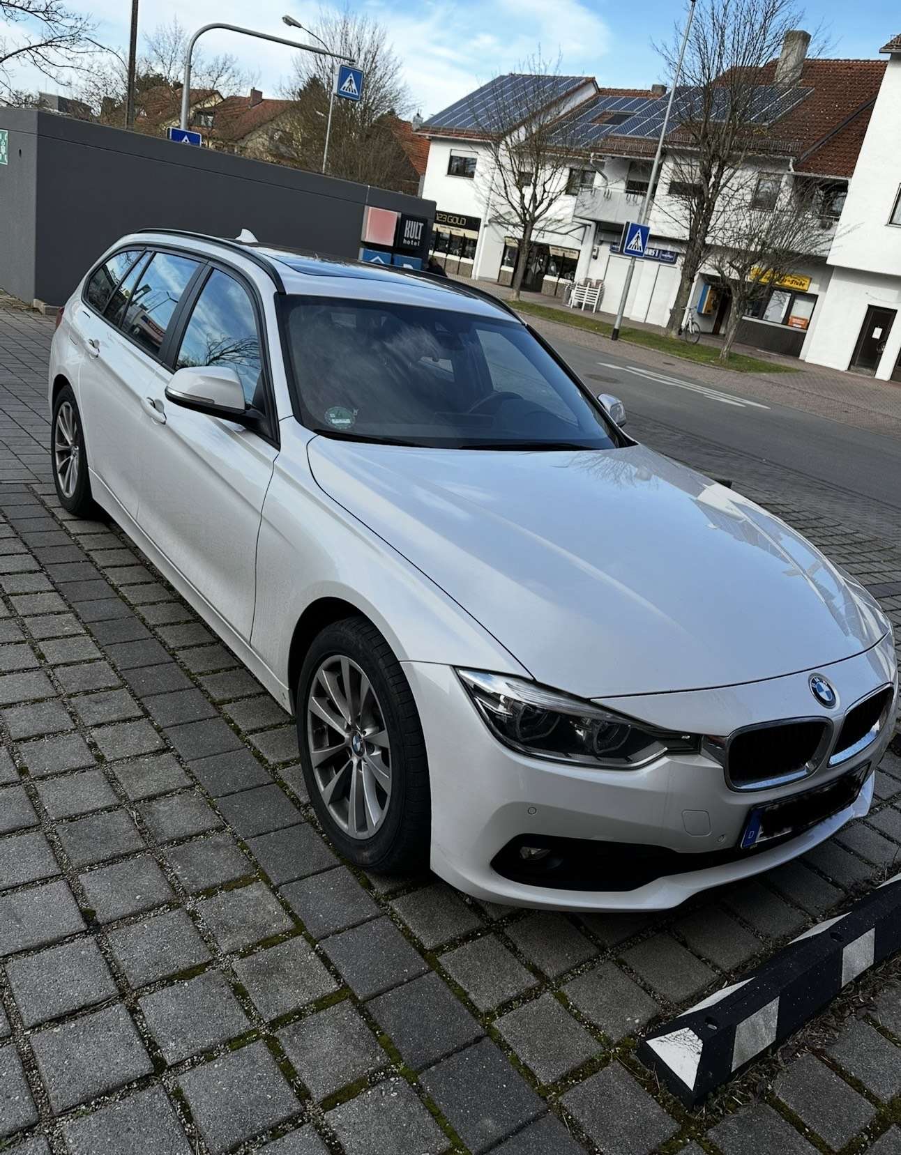 Second hand Bmw 3 Series 320