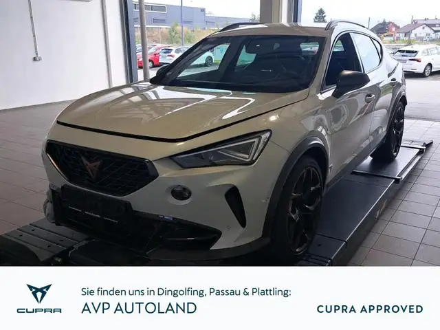 CUPRA Formentor VZ5 Formentor 2.5 TSI DSG 4Drive VZ5 Edition | NAVI