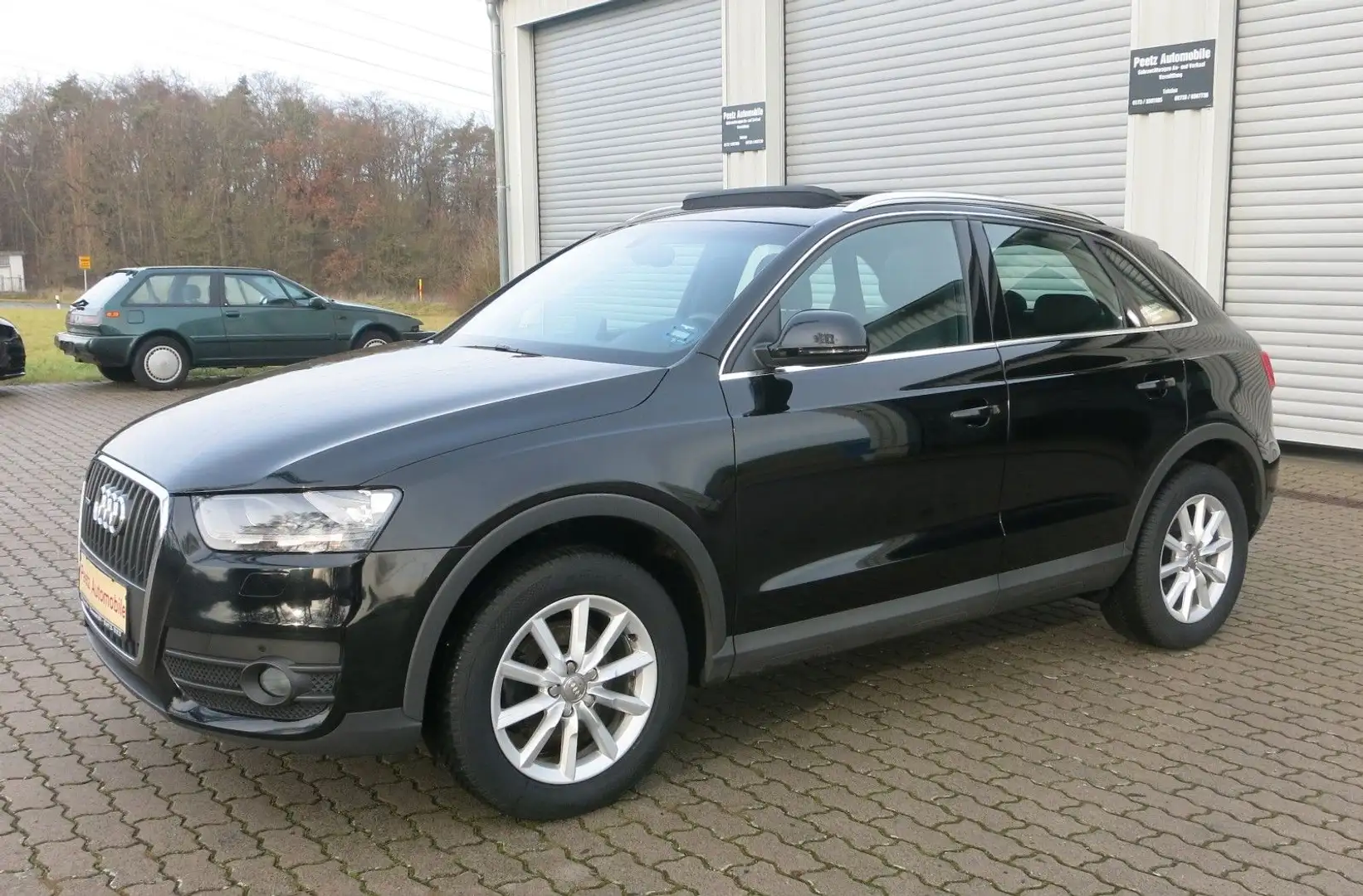 Audi Q3 2.0 TFSI quattro,Sitzh,Klima,PDC Schwarz - 1