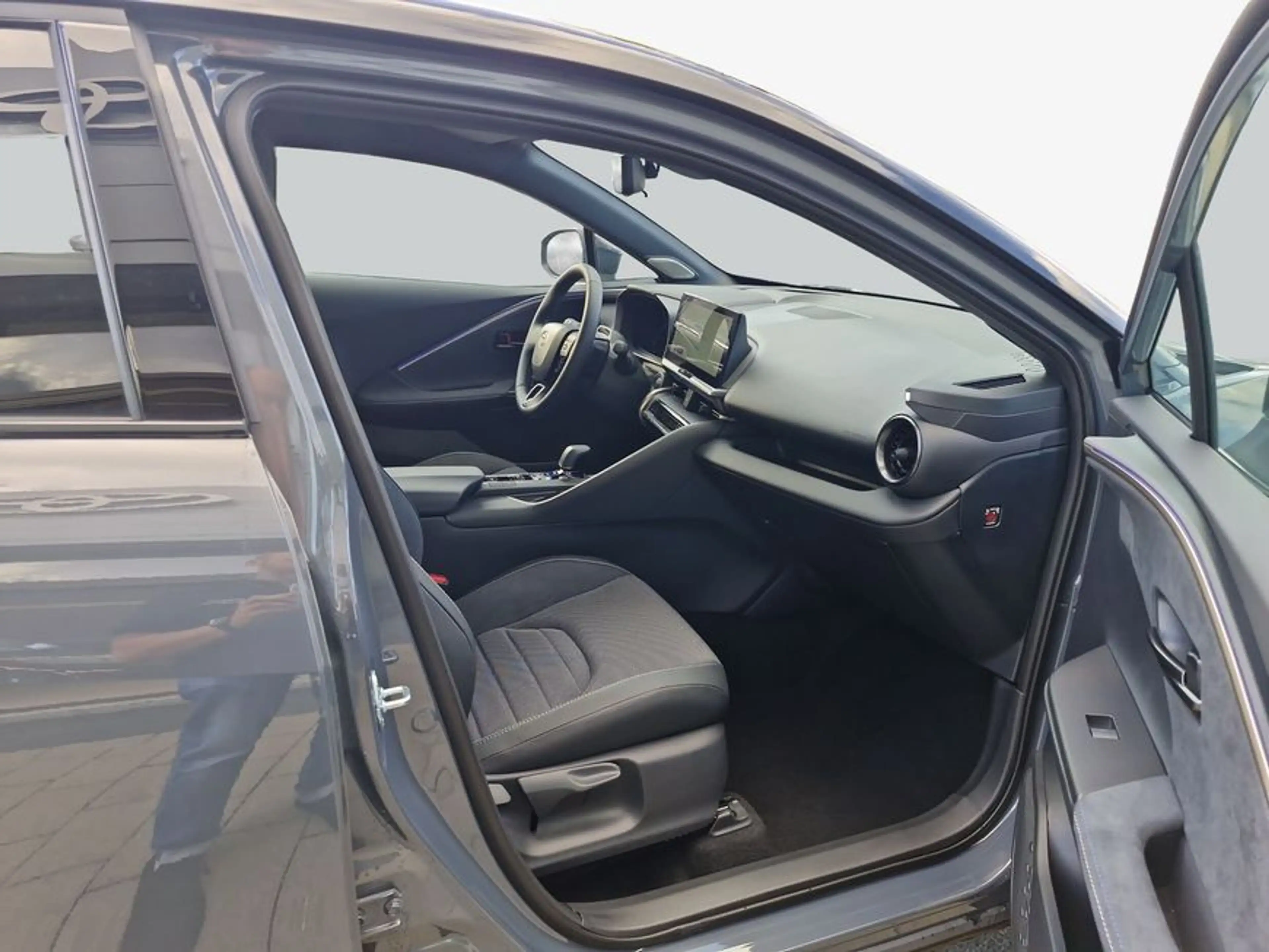 Toyota C-HR 2.0 Plug-in-Hybrid Lounge 111 kW, 5-türig — photo 13