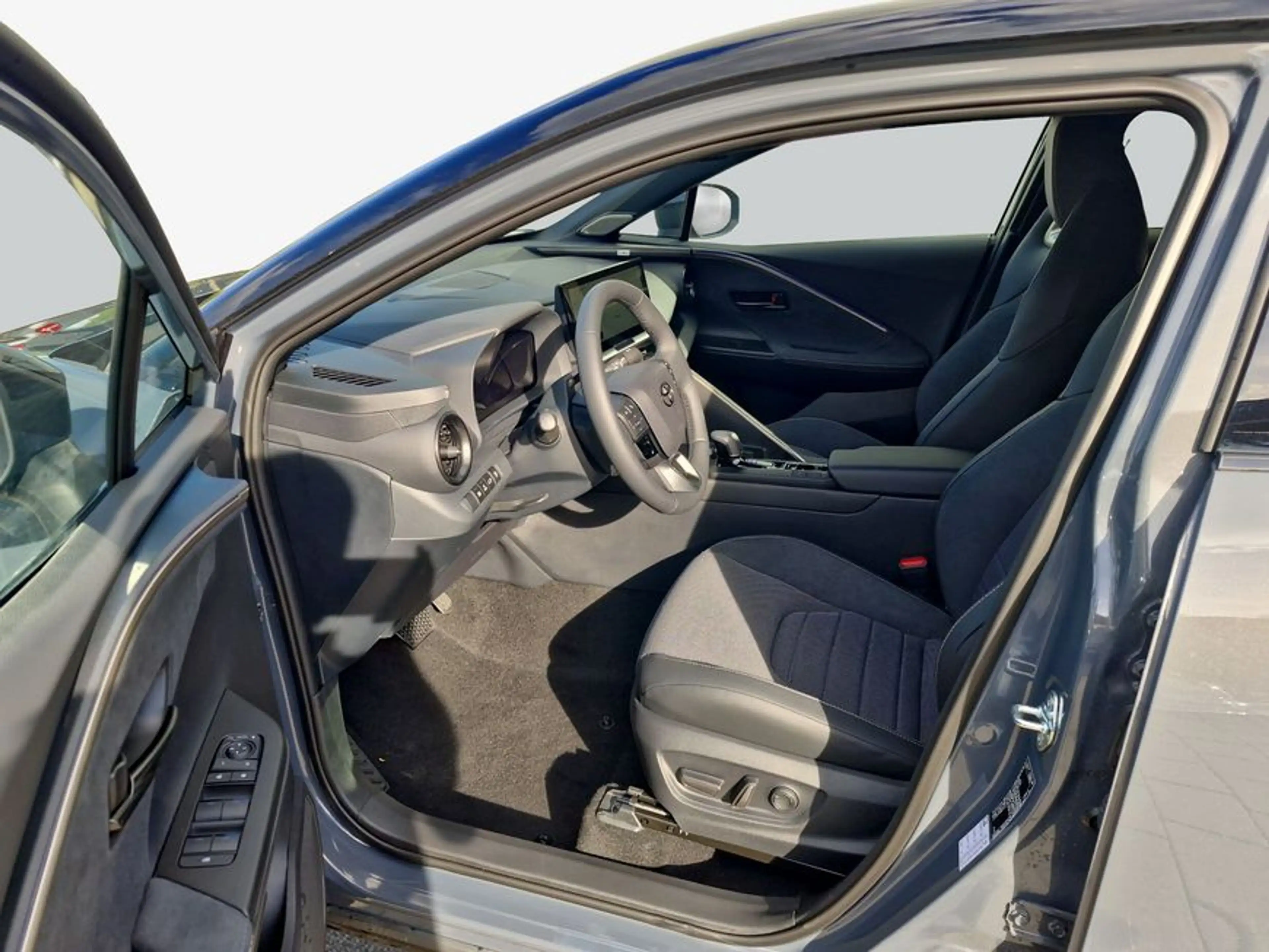 Toyota C-HR 2.0 Plug-in-Hybrid Lounge 111 kW, 5-türig — photo 10