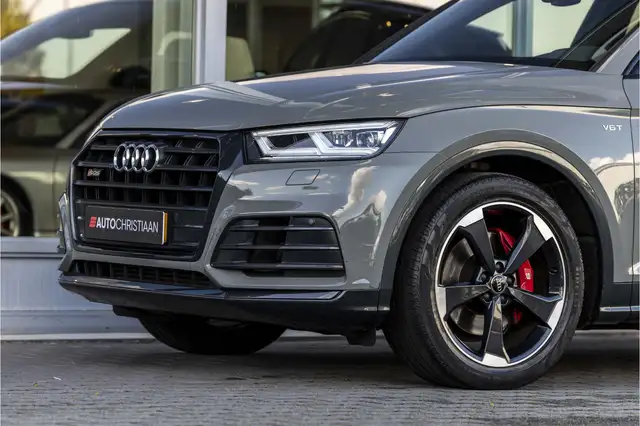 Audi Q5 view 15